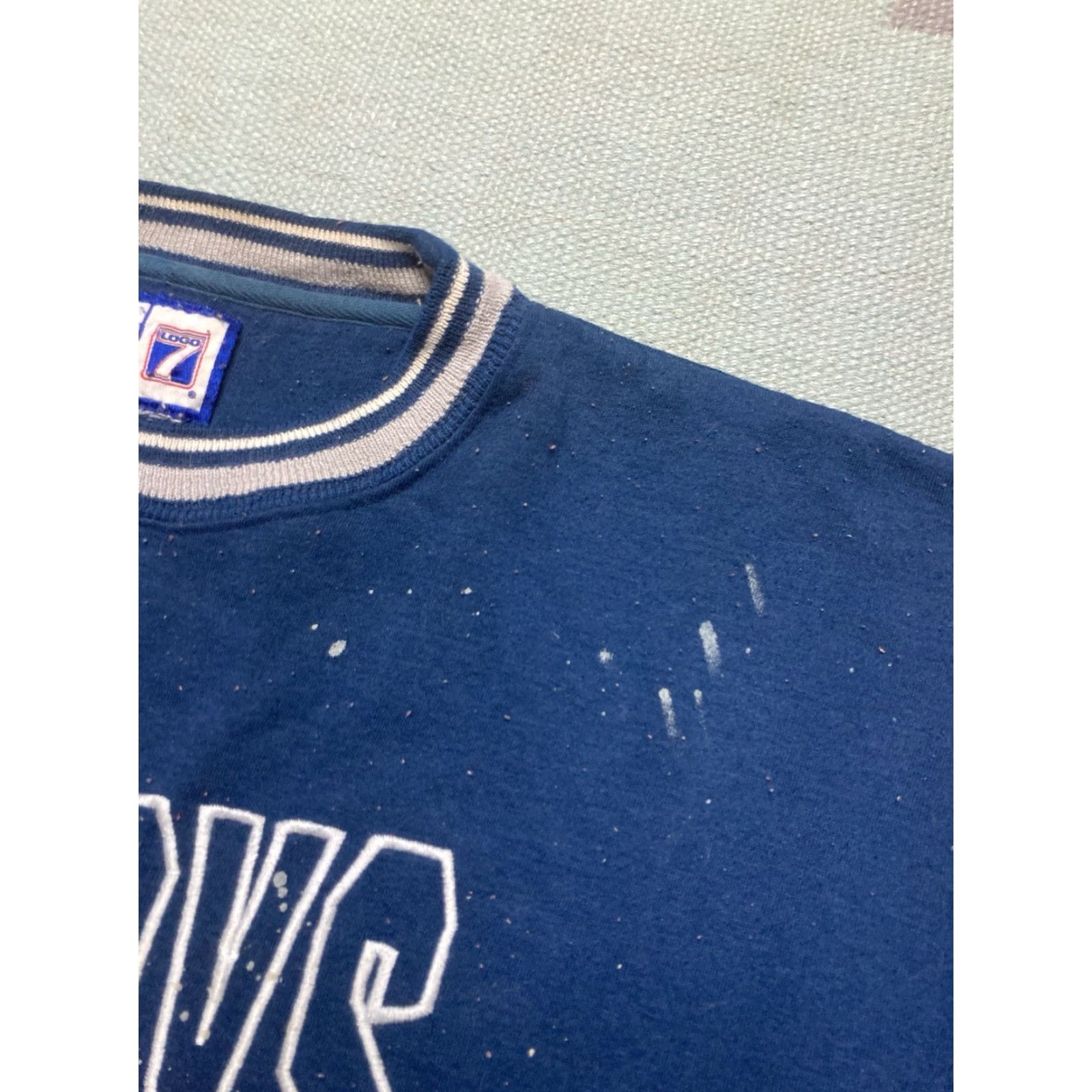NFL VINTAGE 90s Dallas Cowboys NFL Logo 7 Embroidered Sweatshirt XL Adult Blue Pullover Mens Size US XL / EU 56 / 4 - 3 Thumbnail