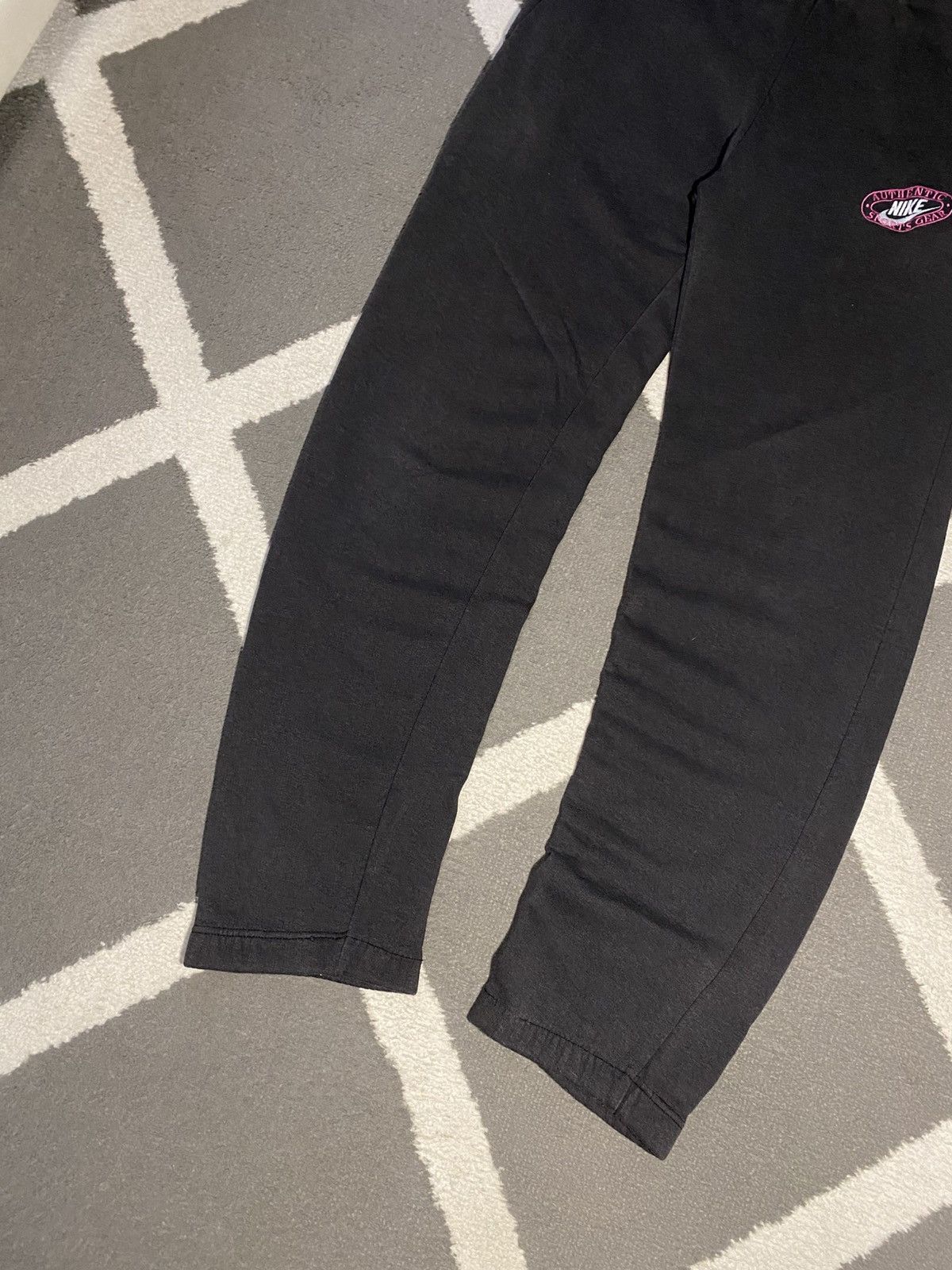 Nike × Vintage Vintage 80’s Nike Swoosh Loose Fit Sweatpants Size US 30 / EU 46 - 4 Thumbnail