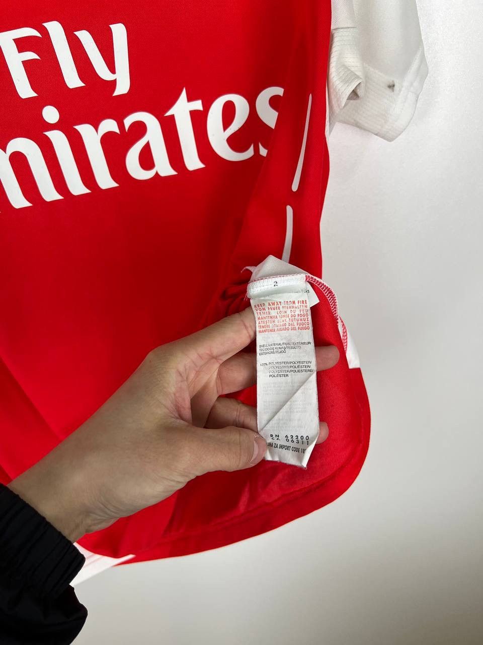 Puma × Vintage Arsenal Puma 2014-15 home jersey t-shirts size M Size US M / EU 48-50 / 2 - 4 Thumbnail