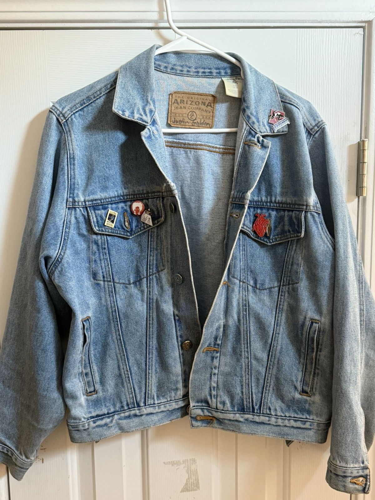 Arizona Jean Co. Vintage Arizona Denim Jacket w/pins Size US S / EU 44-46 / 1 - 1 Thumbnail