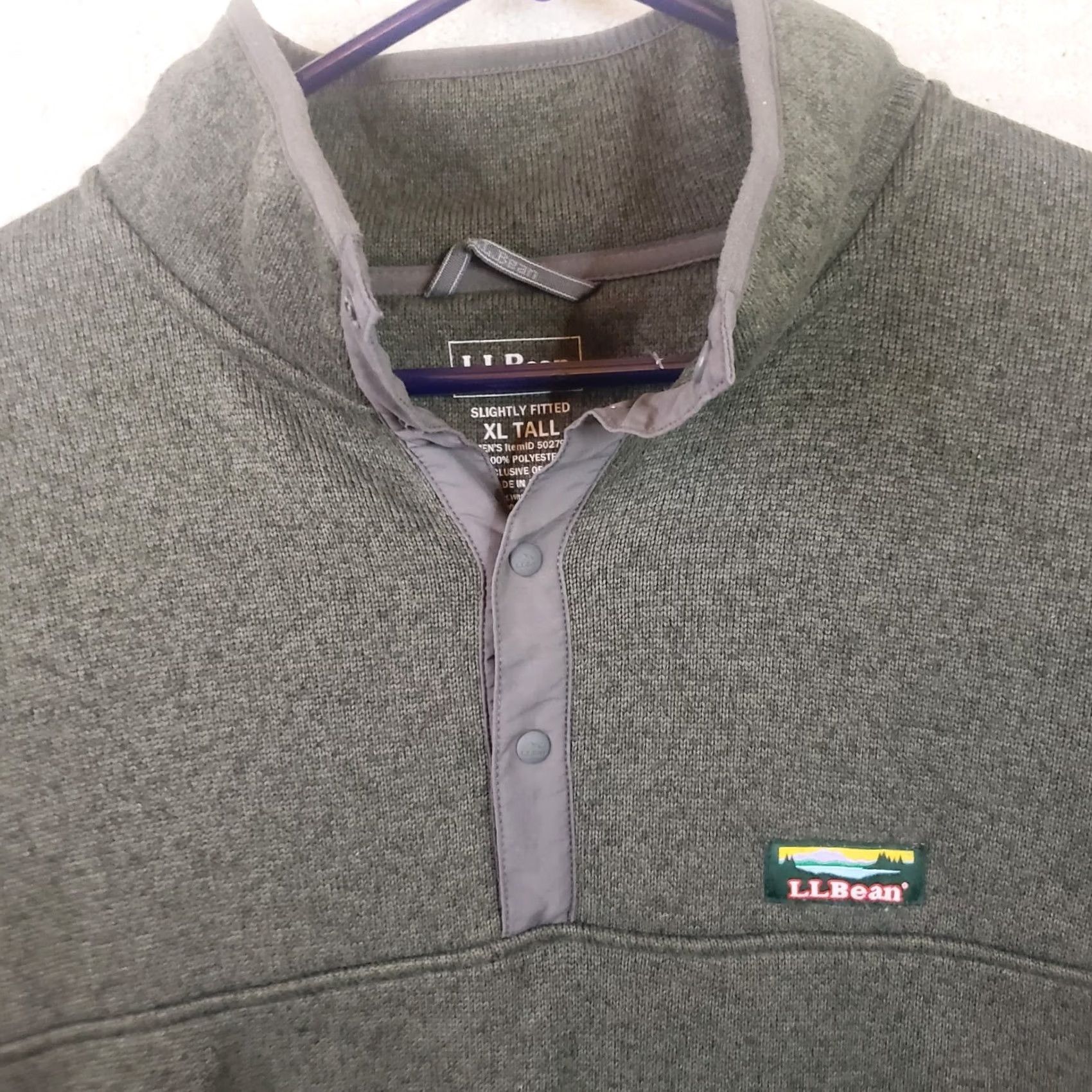Vintage LL Bean Sweater Men's L Gray Knit Quarter Snap Pullover 502793 Knit Style Pockets Mock Neck Button/Pull 1/4 Snap Vintage No N/A Size US L / EU 52-54 / 3 - 4 Thumbnail