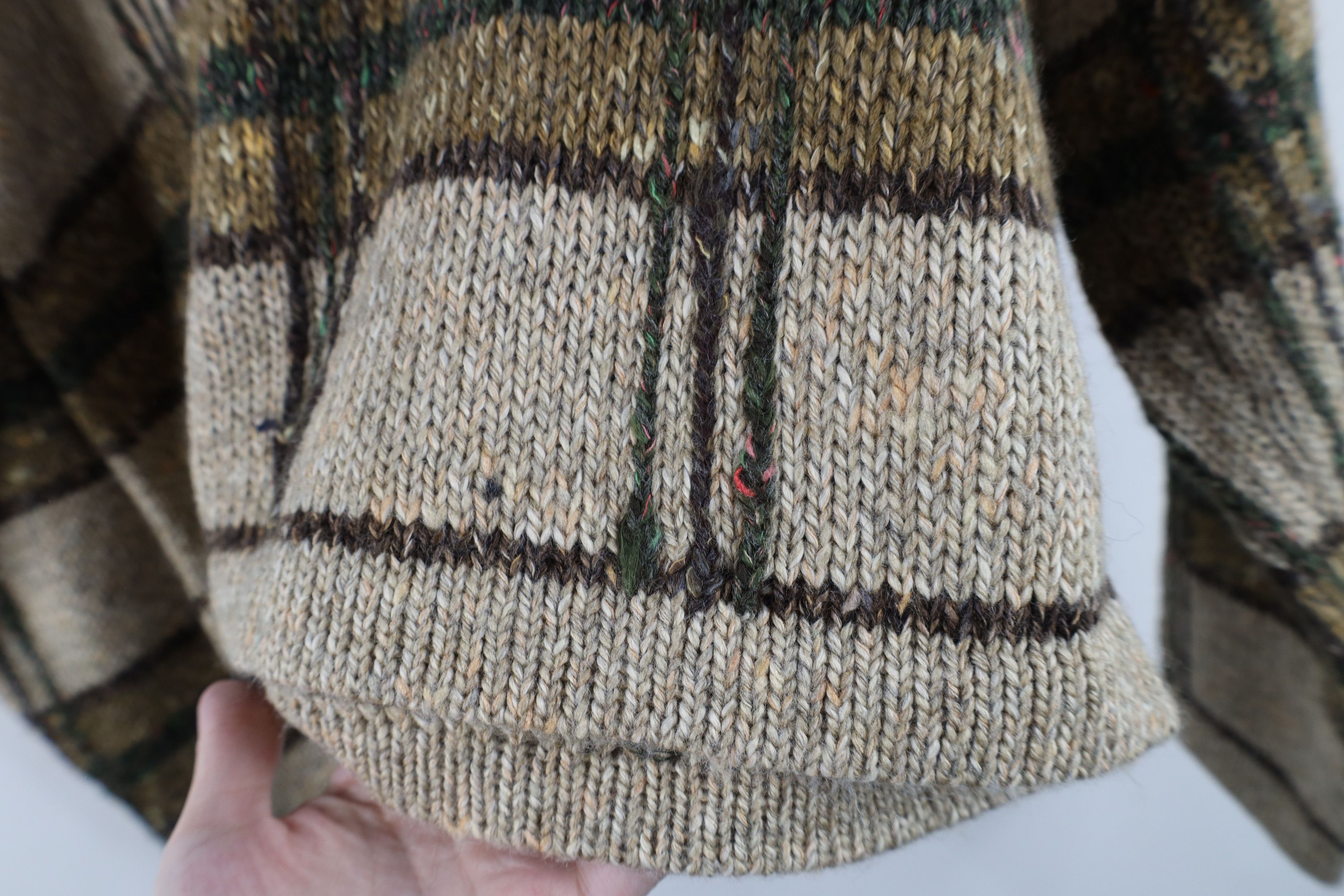 Vintage Vintage 90s Streetwear Embroidered Wool Blend Knit Sweater Size L / US 10 / IT 46 - 8 Thumbnail