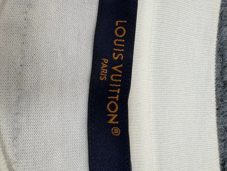 Louis Vuitton Louis Vuitton Peace dove short sleeve 2501-Nextarrow Size US XXL / EU 58 / 5 - 3 Thumbnail