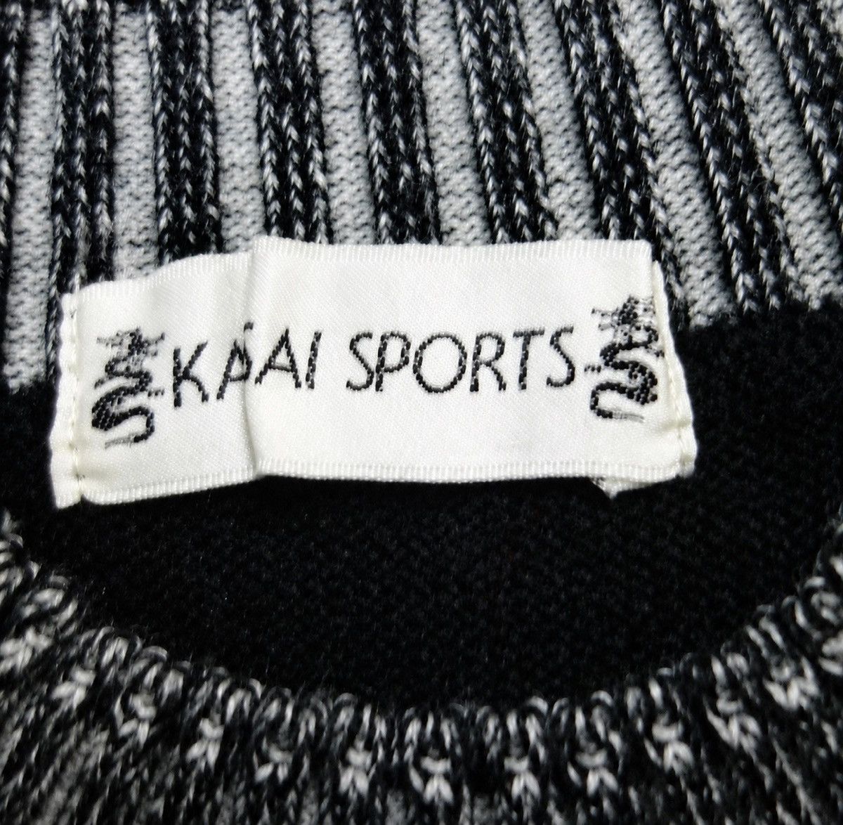Kansai Yamamoto Vintage Kansai Yamamoto Dragon Embroidered Knit Sweater Size US M / EU 48-50 / 2 - 5 Thumbnail