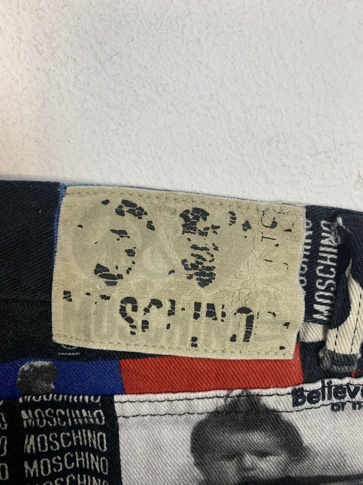 Love Moschino Hype Moschino Jeans Peace And Love Smile Ovp Cut Buttonfly Size 30" / US 8 / IT 44 - 8 Thumbnail