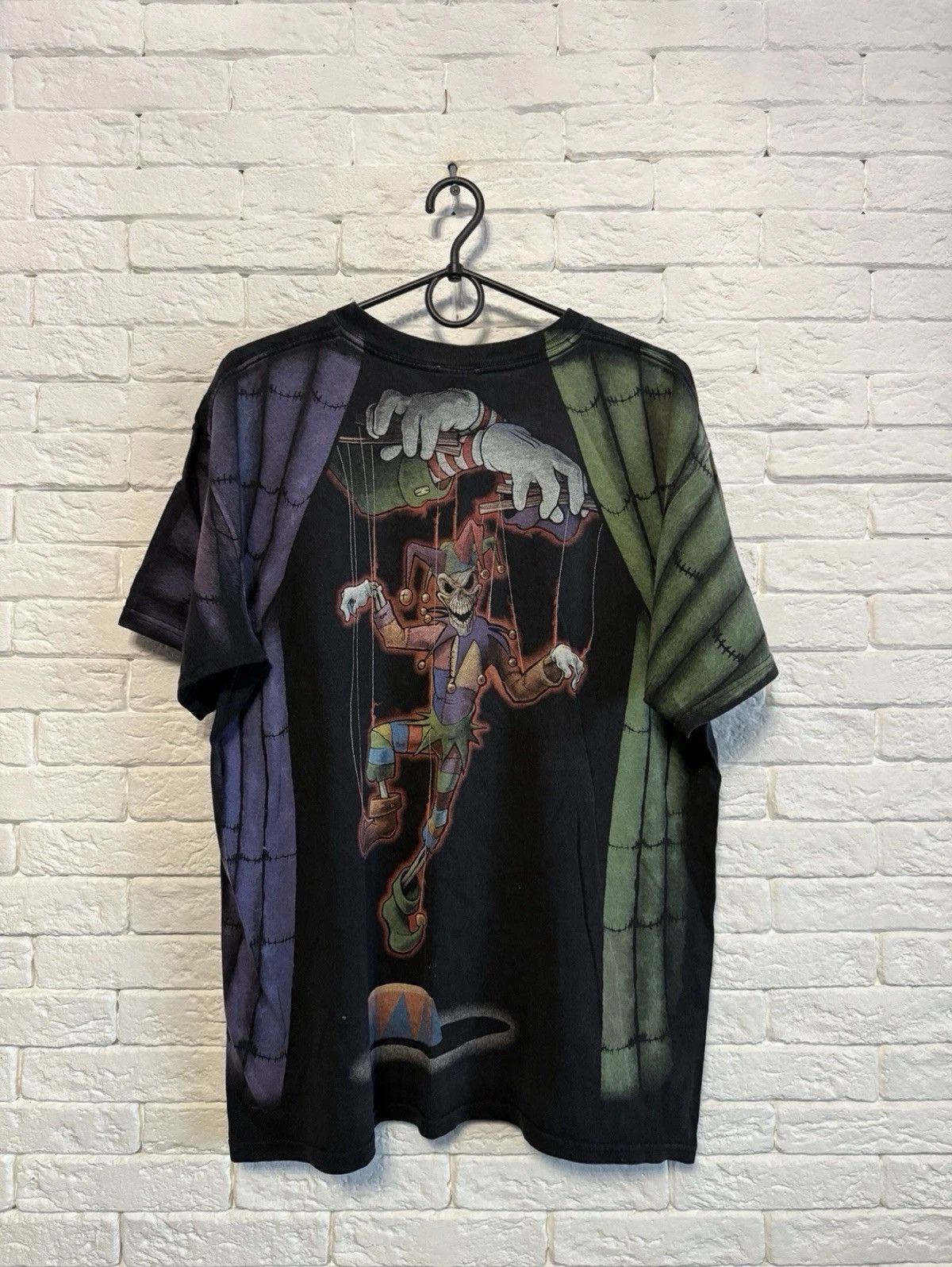 Liquid Blue Vintage Liquid Blue Clown Overprint Tshirt Sz L Size US L / EU 52-54 / 3 - 7 Thumbnail