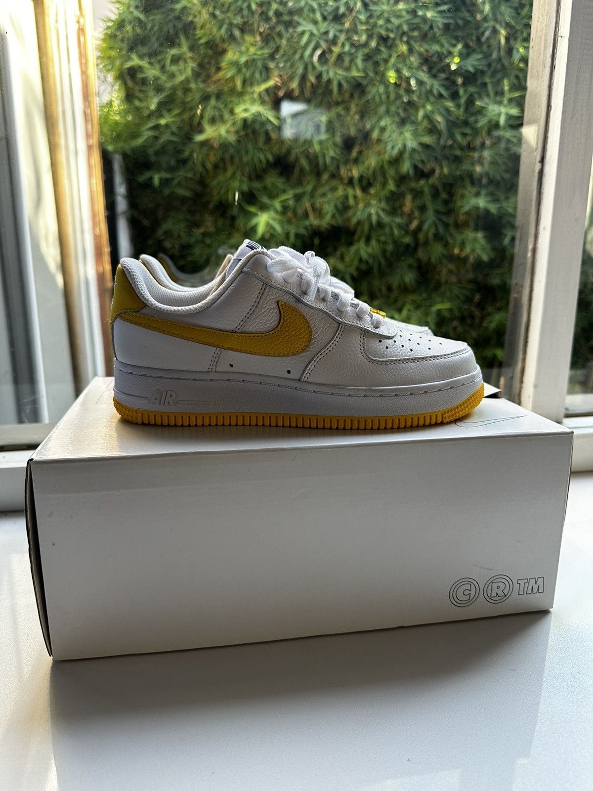 Nike 2023 Rare Nike Air Force 1 x Snapchat Ghostface Limited Size US 6 / IT 36 - 4 Thumbnail