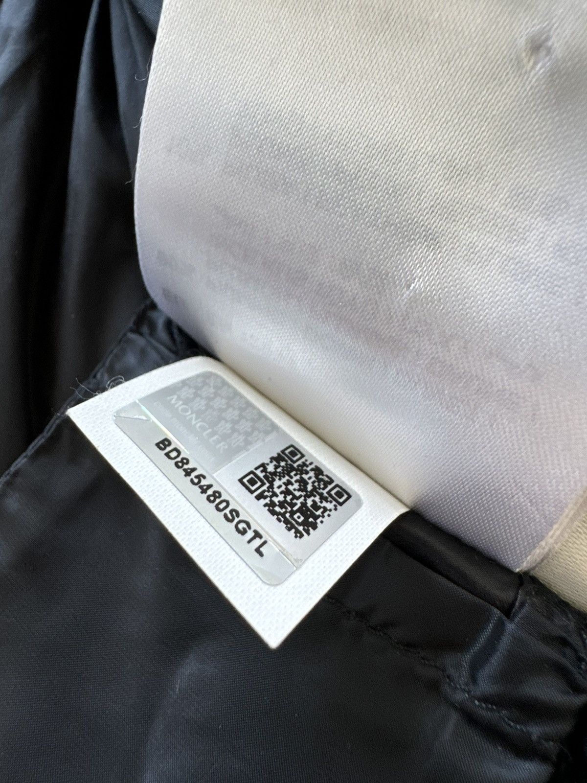 Moncler Moncler Gresfur black puffer hooded quilted jacket fur Size S / US 4 / IT 40 - 15 Thumbnail
