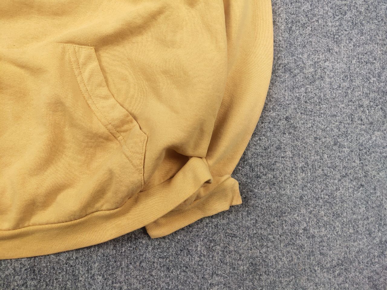 Fruit Of The Loom Vintage 90's fruit of the loom USA Logo Yellow Blank Hoodie Size US L / EU 52-54 / 3 - 7 Thumbnail