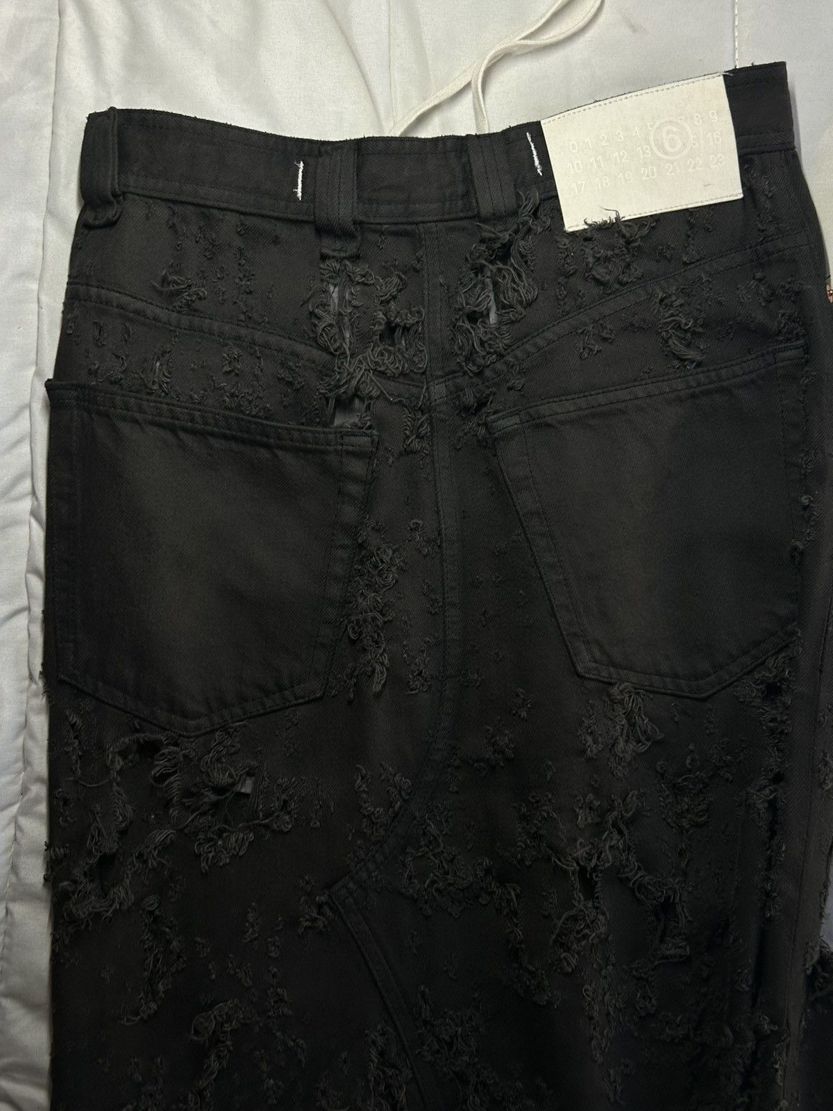 Maison Margiela Maison Margiela Rare Distressed Long Skirt Size 27" / US 4 / IT 40 - 6 Thumbnail