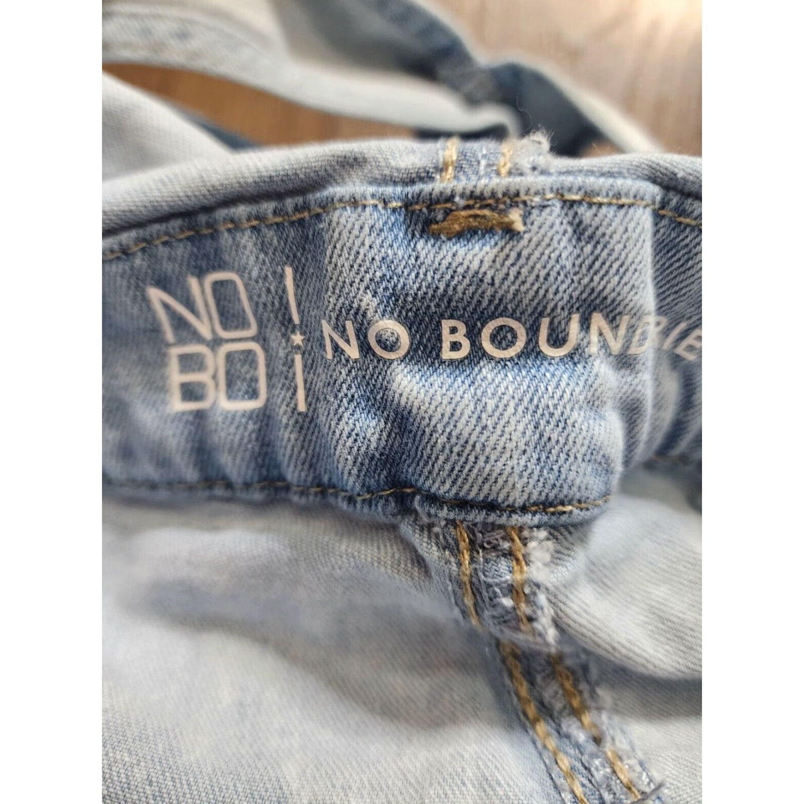 Vintage No Boundaries Juniors XL Distressed Mom Cut Off Blue Denim Overall Jumpsuit Size 40" / US 18 - 5 Thumbnail