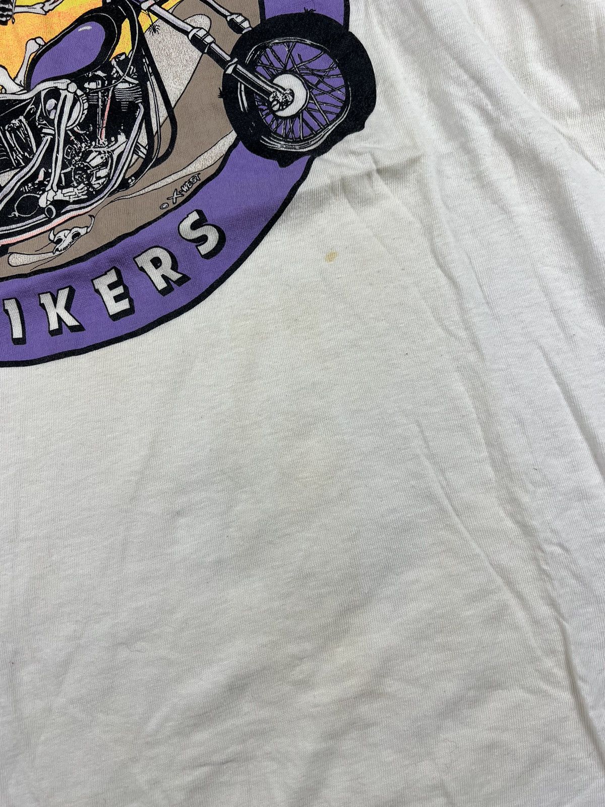 Vintage Vintage Death Valley Bikers Motorcycle 90s Faded Y2K Tee Size US XL / EU 56 / 4 - 5 Thumbnail
