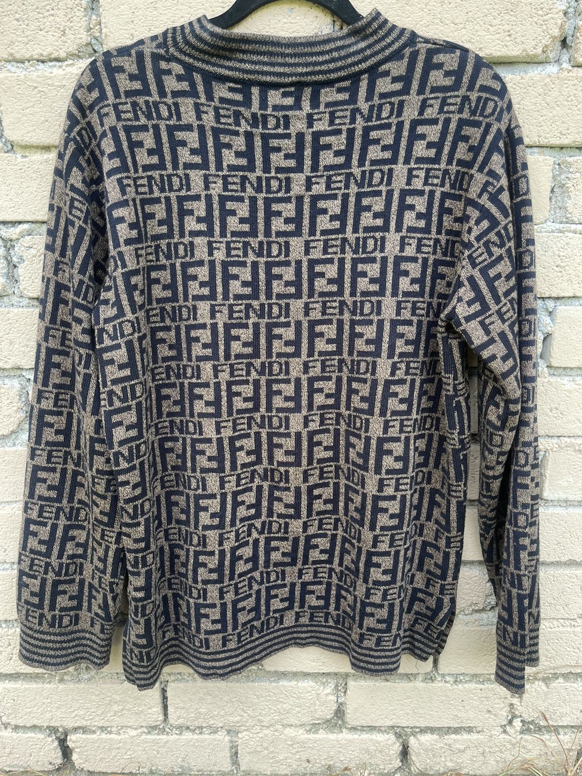 Fendi Fendi monogram knitwear Size M / US 6-8 / IT 42-44 - 5 Thumbnail