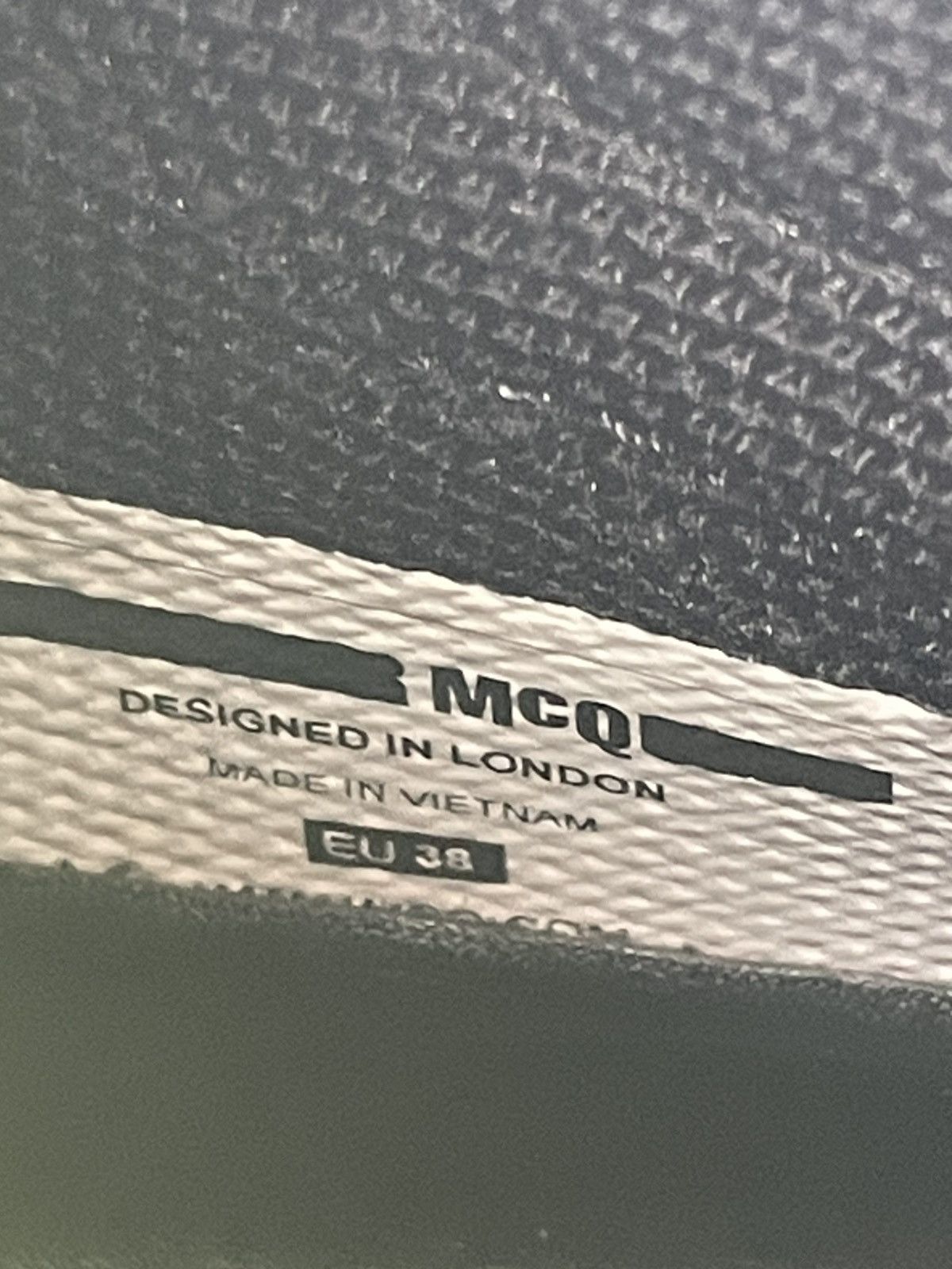 MCQ RRP £450 Auth Alexander McQueen Trainers MCQ BlackGreen UK 5 Size US 7.5 / IT 37.5 - 10 Thumbnail