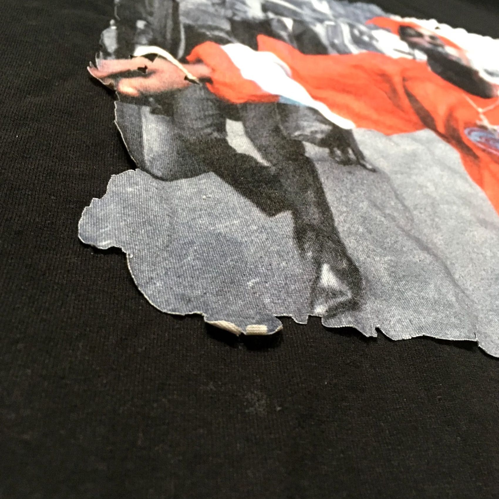 Vintage Tupac shakur 2PAC Rap T Shirt XL Graphic Front Spitting memorial RIP cutout Size US XL / EU 56 / 4 - 4 Thumbnail