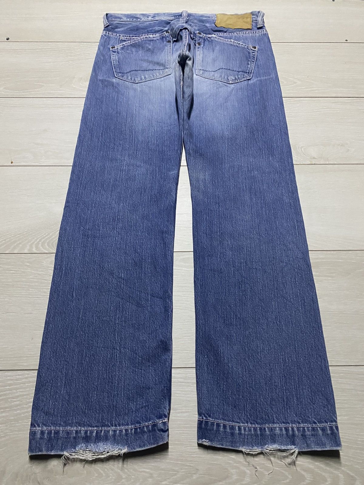 Vintage Japanese Brand Faded Wash Distressed Slim Straight