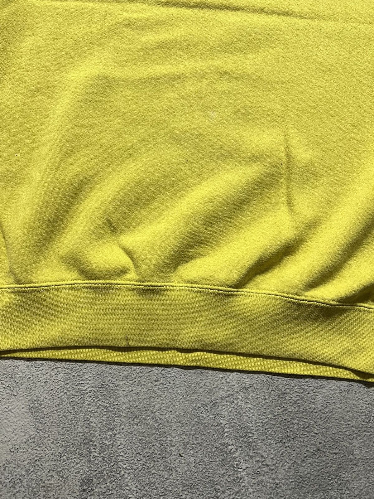 Vintage Vintage Y2k Nike 💛 Thrashed Mini Swoosh Sweatshirt 90’s Size US XL / EU 56 / 4 - 9 Thumbnail