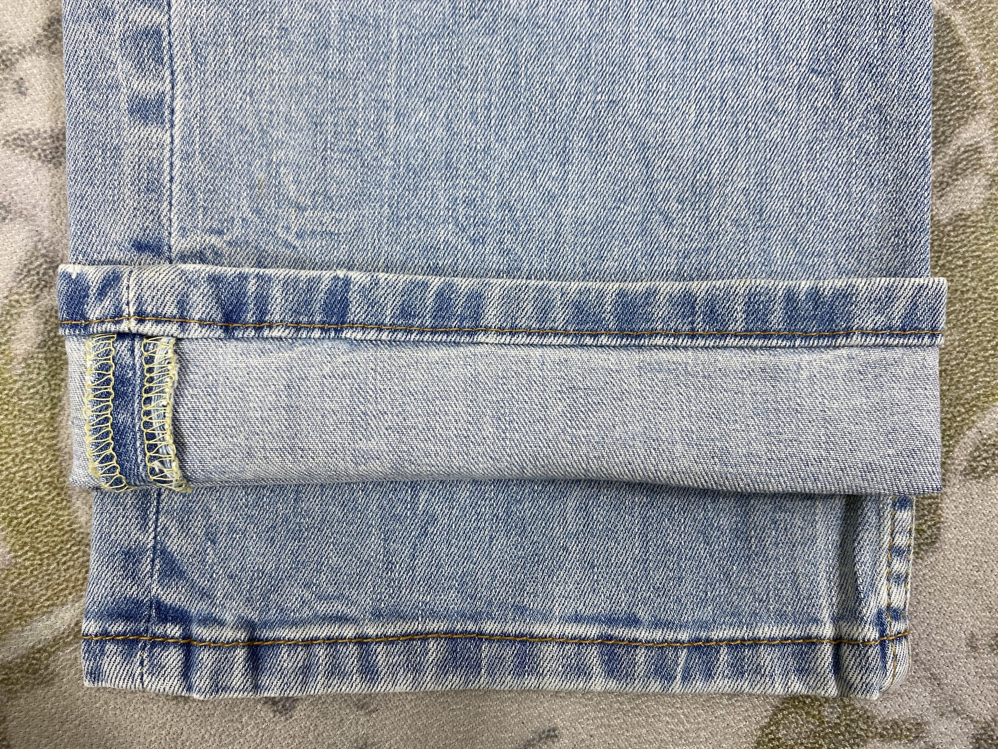 Levi's Vintage Levi's 514 Light Wash Denim 36 x 32 -JN055 Size US 36 / EU 52 - 14 Thumbnail