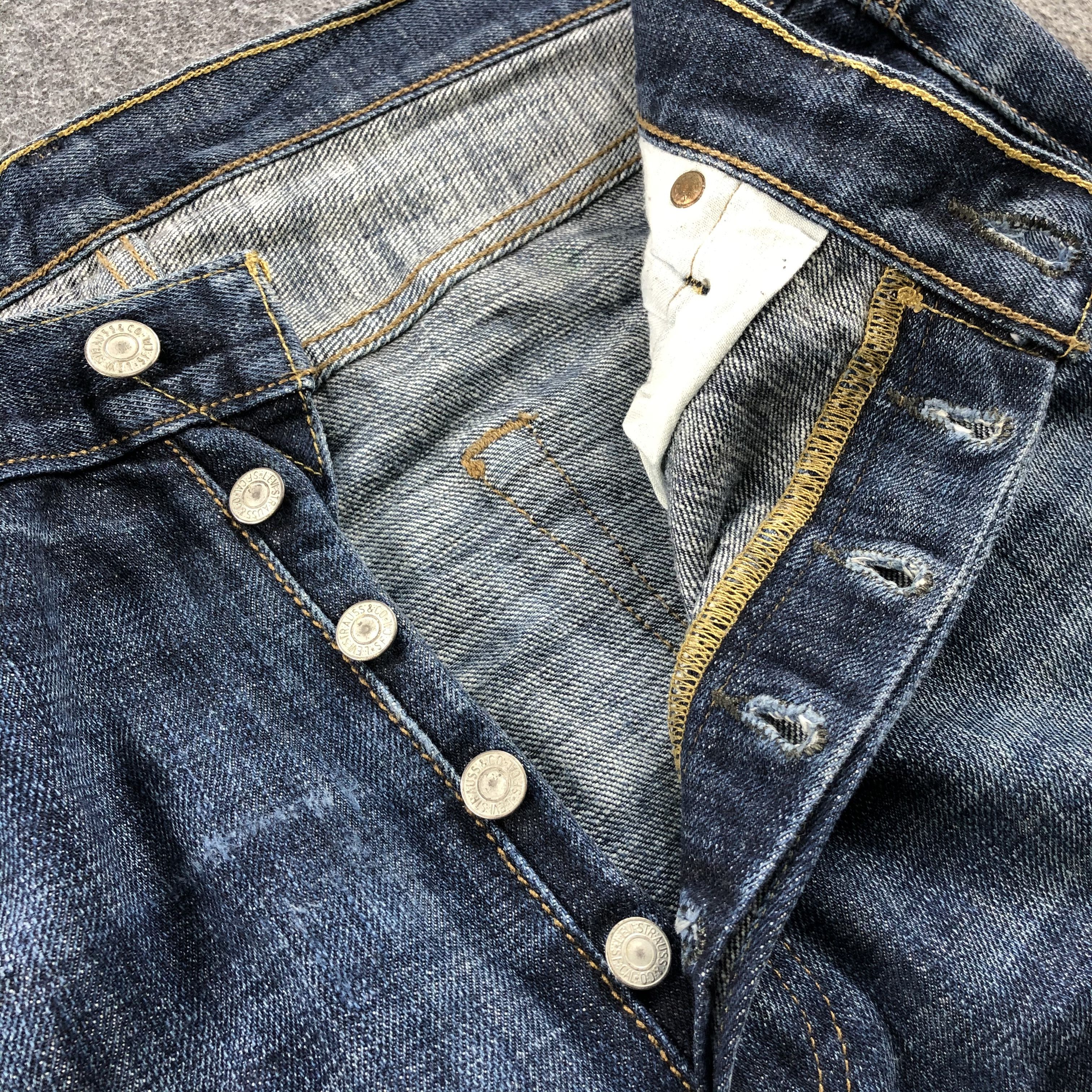 Levi's Vintage Levis Jeans Lot 501-JM967 Size US 37 - 8 Thumbnail