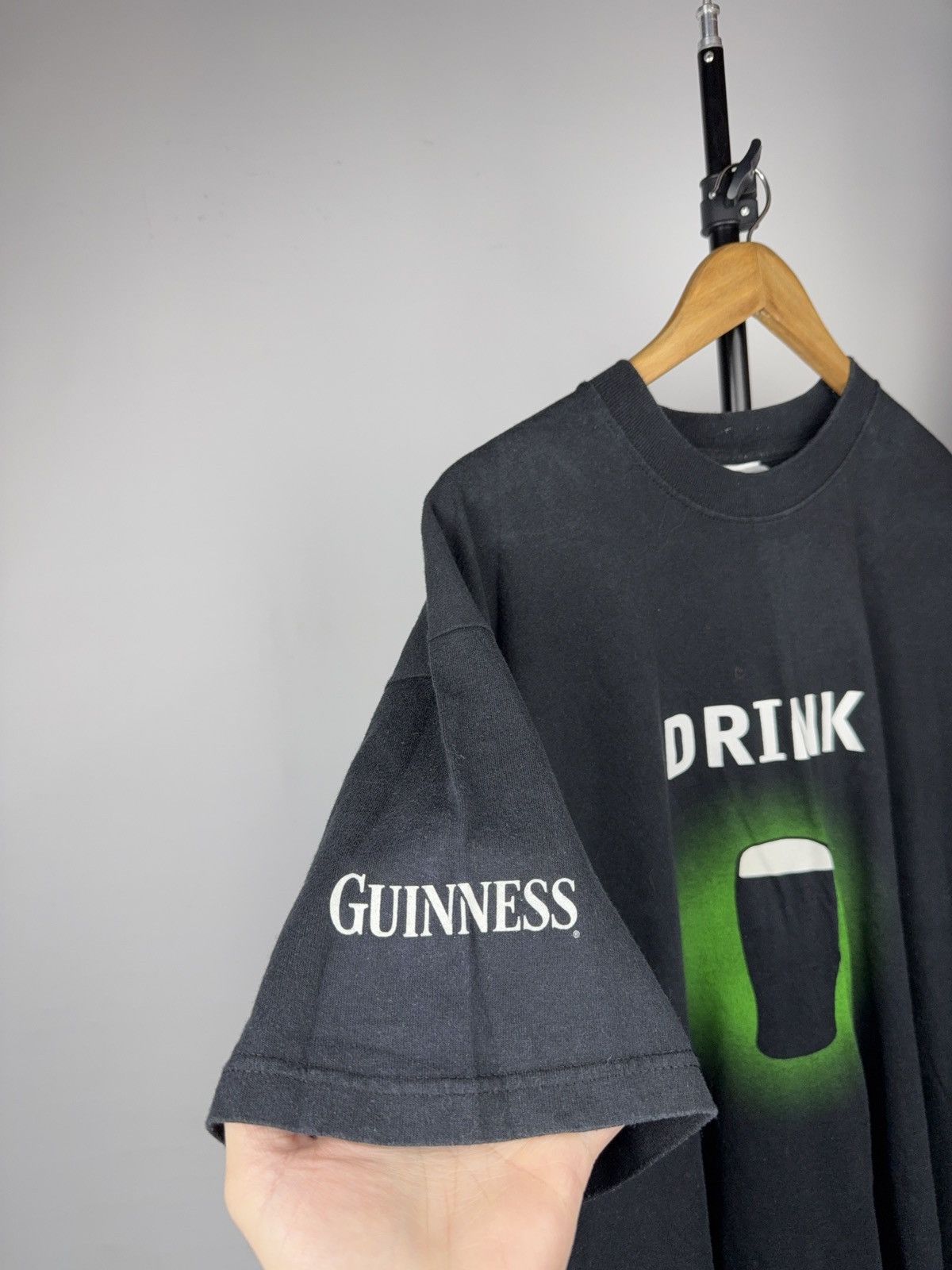 Vintage 90s Guinness St. Patrick’s Day Drink Pint Graphic T-Shirt Size US XL / EU 56 / 4 - 8 Thumbnail