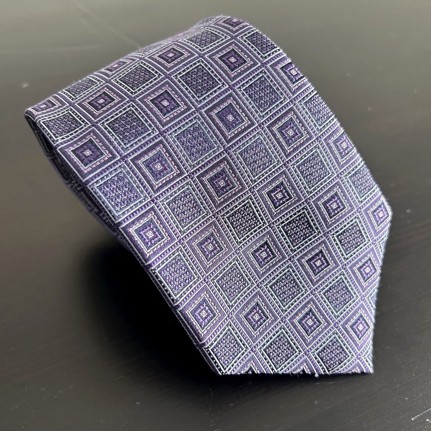 Jos. A. Bank Jos A Bank Reserve Tie Geometric Purple Blue 100% Silk NWT Necktie Tie 3 1/4 x 63 Men Classic Long Size ONE SIZE - 2 Thumbnail