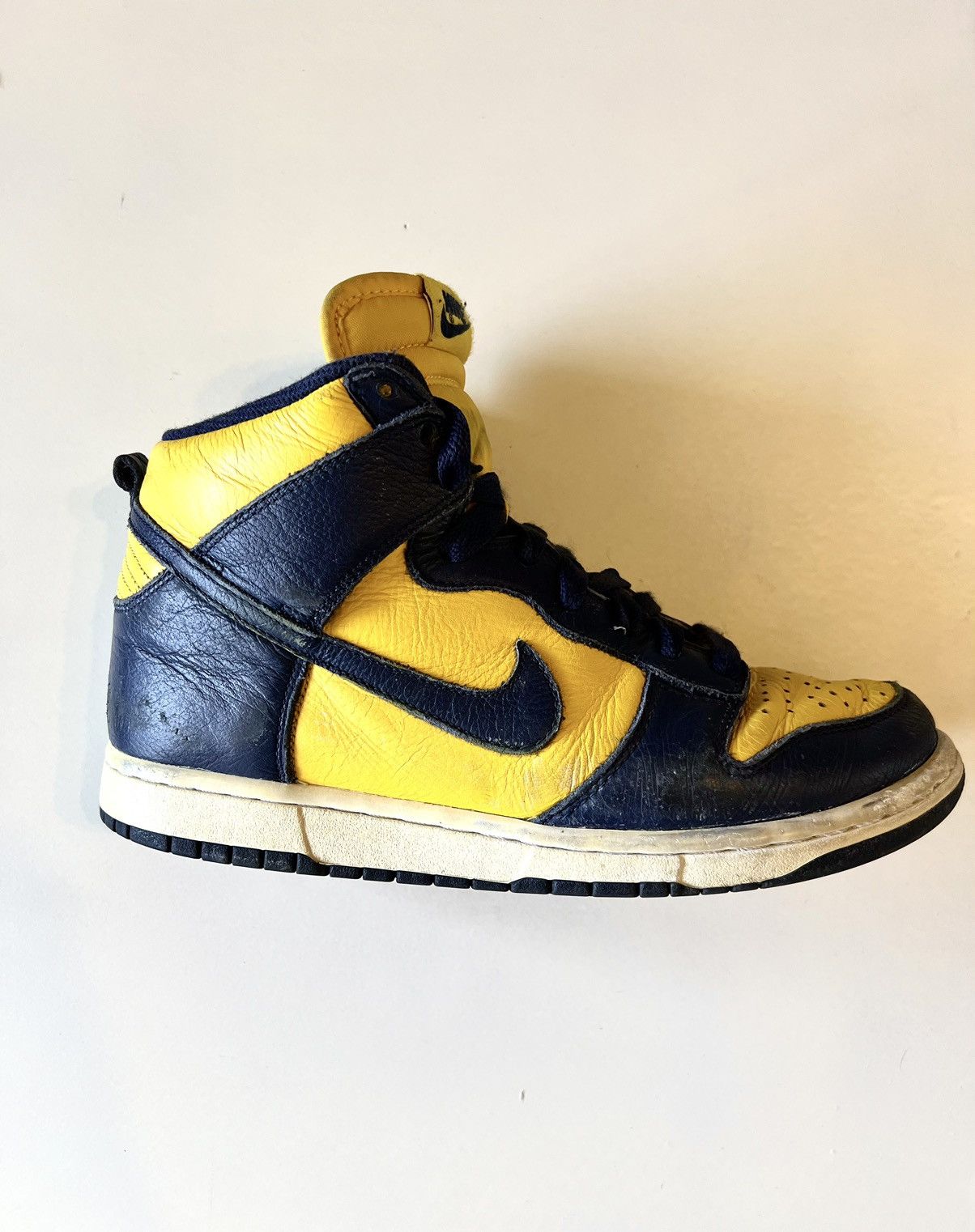 Nike Nike Dunk High Michigan Size US 7 / EU 40 - 1 Thumbnail