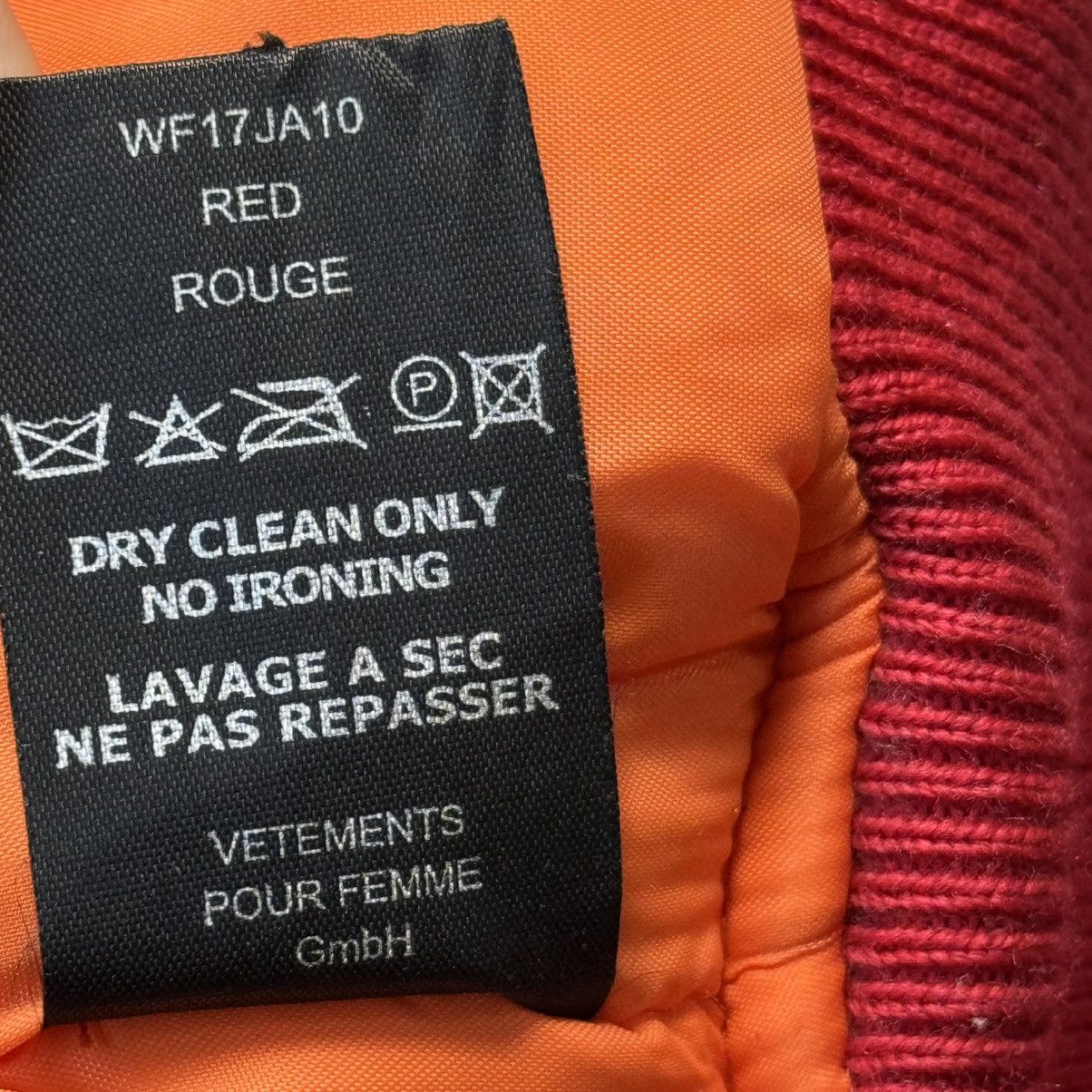 Vetements Vetements AW16 cropped red Bomber MA1 jacket Size US M / EU 48-50 / 2 - 8 Thumbnail