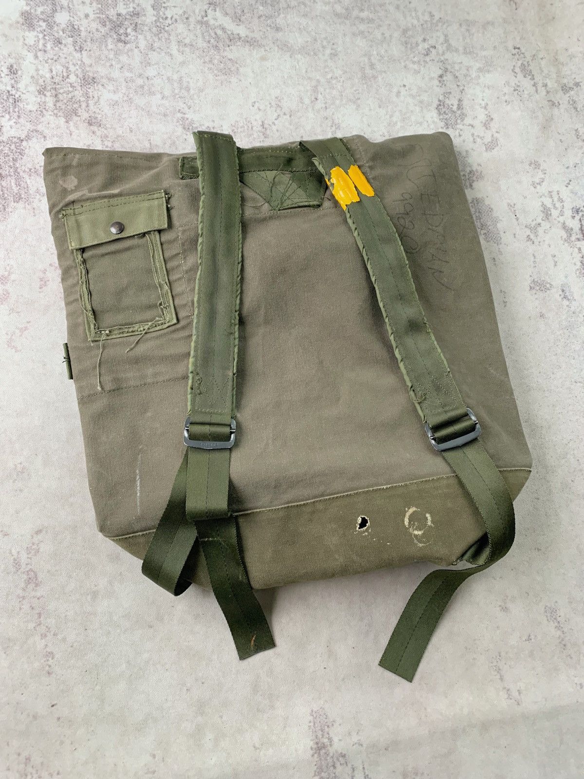 Vintage 1960s Sun Faded Distressed US Army Canvas Backpack Duffle Size ONE SIZE - 12 Thumbnail