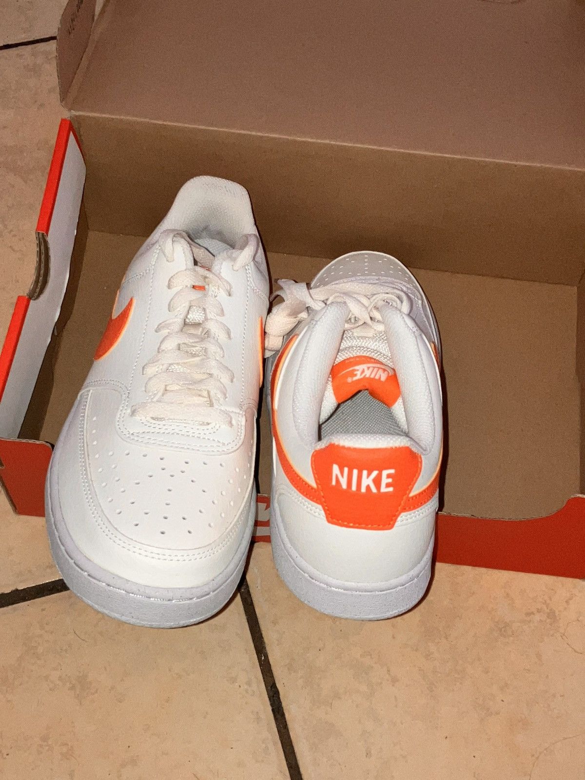 Other Nike men’s shoes sneakers Size US 8 / EU 41 - 4 Thumbnail