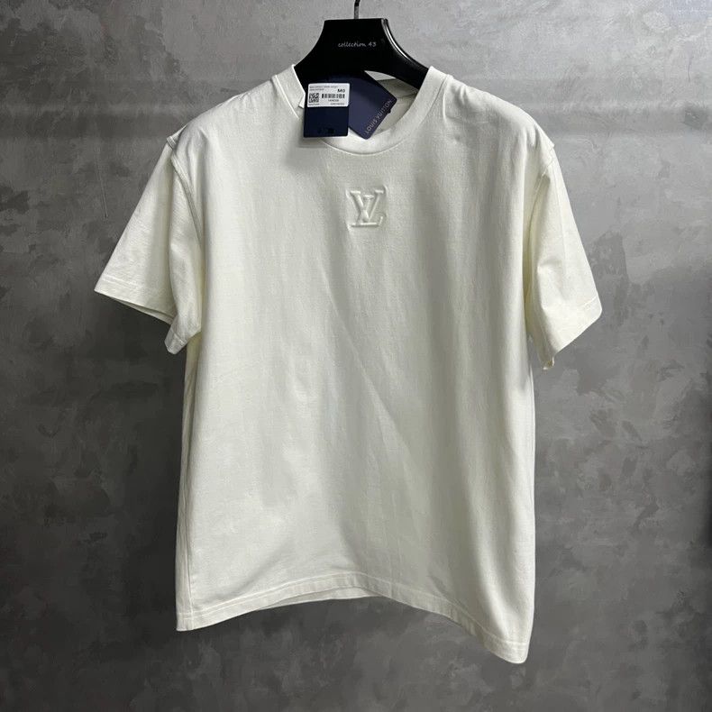 Louis Vuitton Louis Vuitton White Solid Logo Crew Neck Casual Short Slee Size US M / EU 48-50 / 2 - 1 Thumbnail