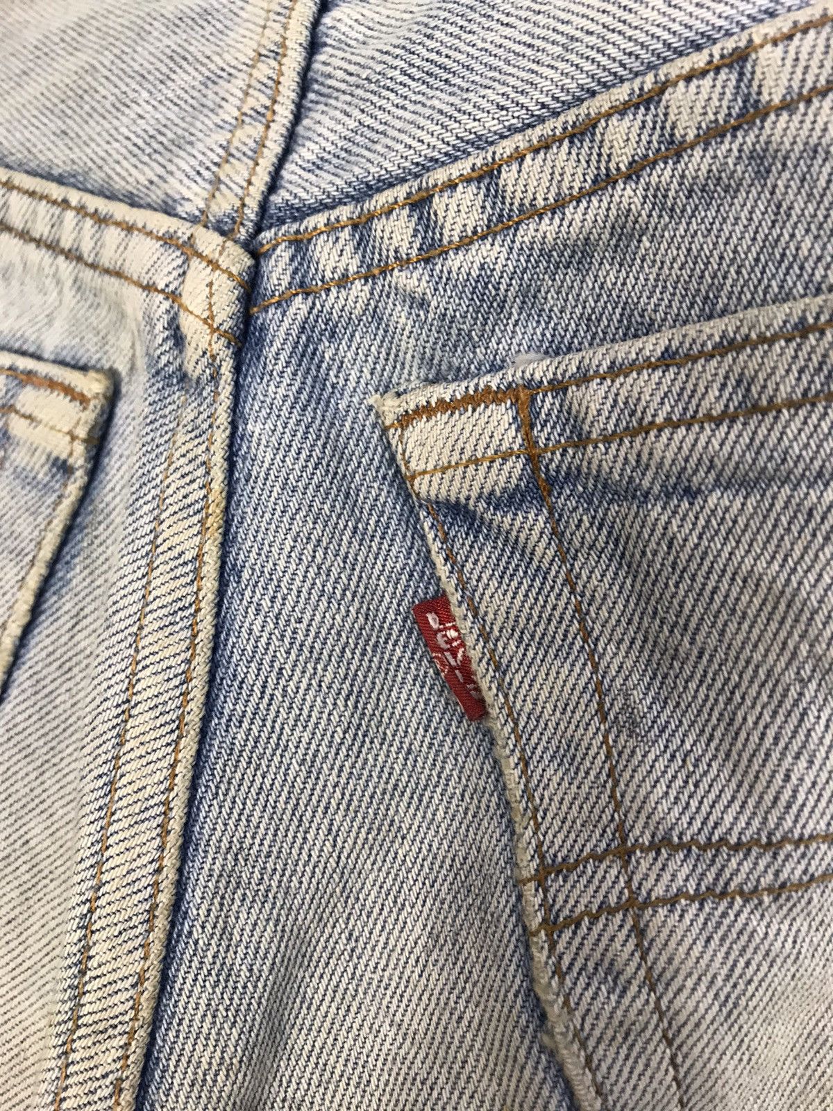 Levi's Levi's Strauss 501 Button Fly Jeans Pants Fits Size 26 27 Size US 27 - 8 Thumbnail