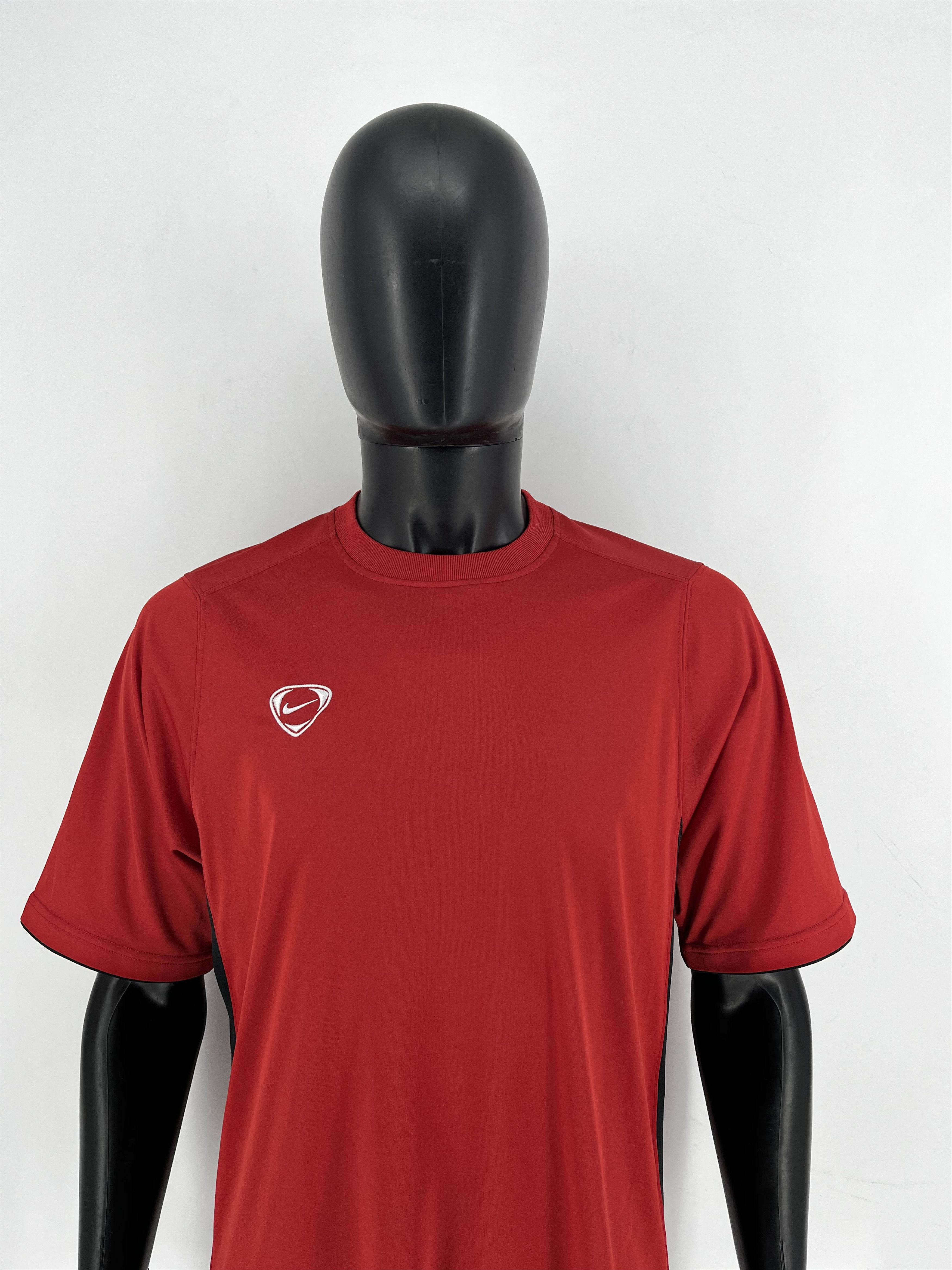 Nike Nike Red Mens Retro Swoosh Football Training Shirt L Size US L / EU 52-54 / 3 - 1 Thumbnail