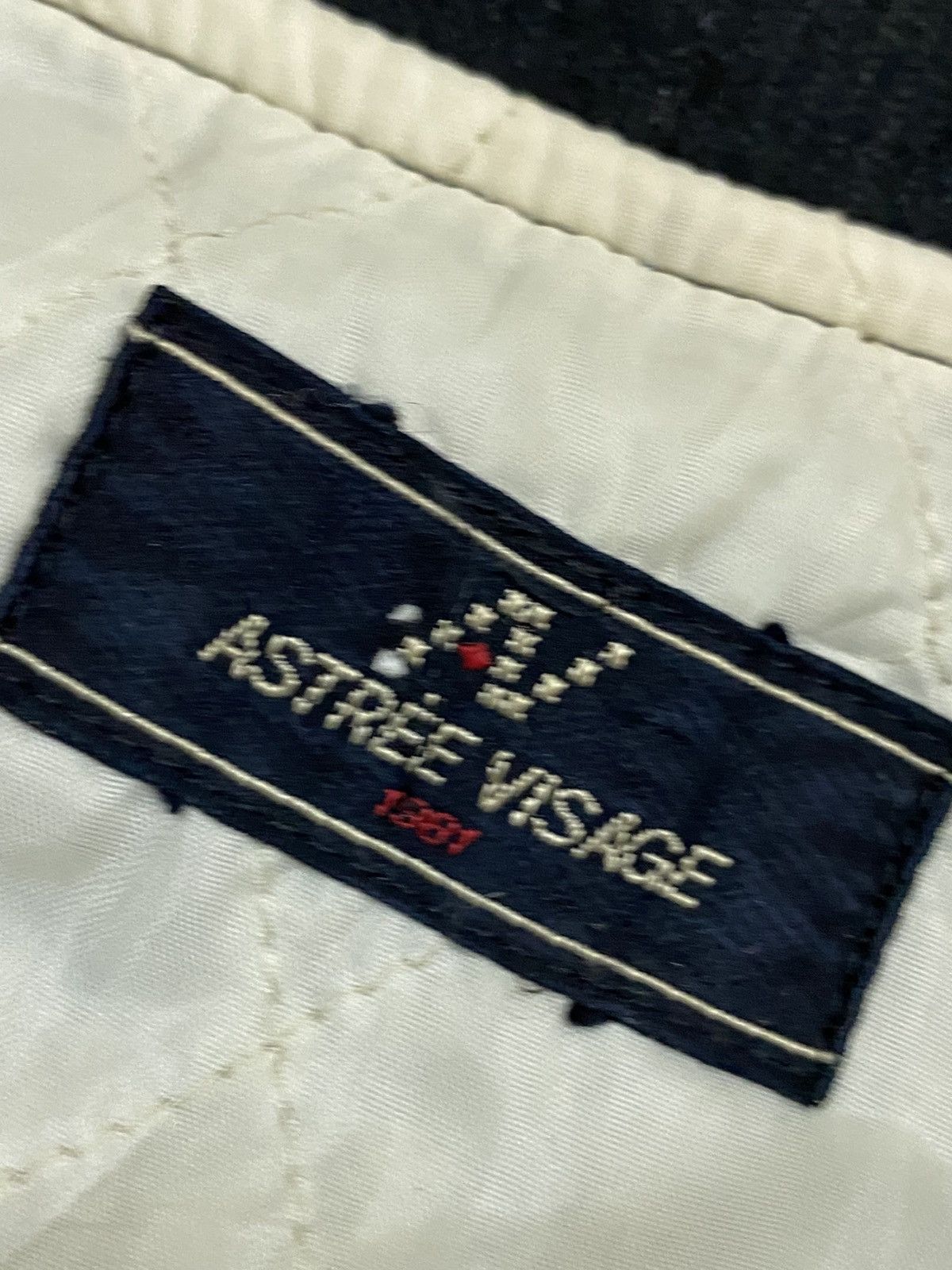 Japanese Brand Astrée Visage 1997 Black Bomber Jacket – Embroidered Crest Size US L / EU 52-54 / 3 - 7 Thumbnail