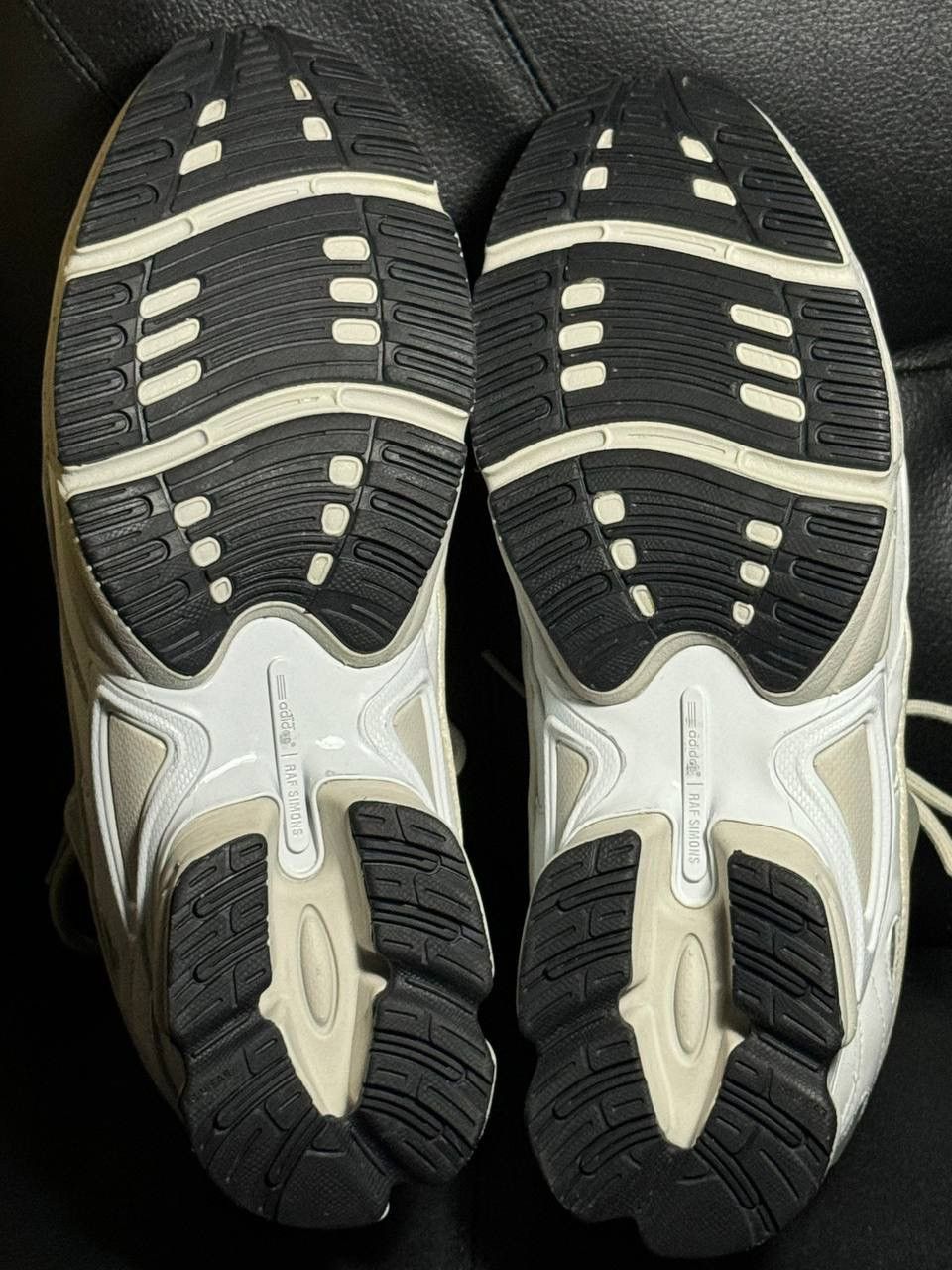 Adidas × Raf Simons 10,5us Adidas Raf Simons Ozweego White leather Size US 10.5 / EU 43-44 - 9 Thumbnail
