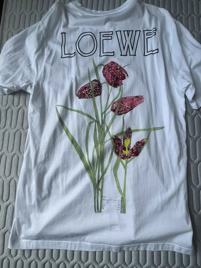 Loewe LOEWE T-shirt Size M / US 6-8 / IT 42-44 - 1 Thumbnail