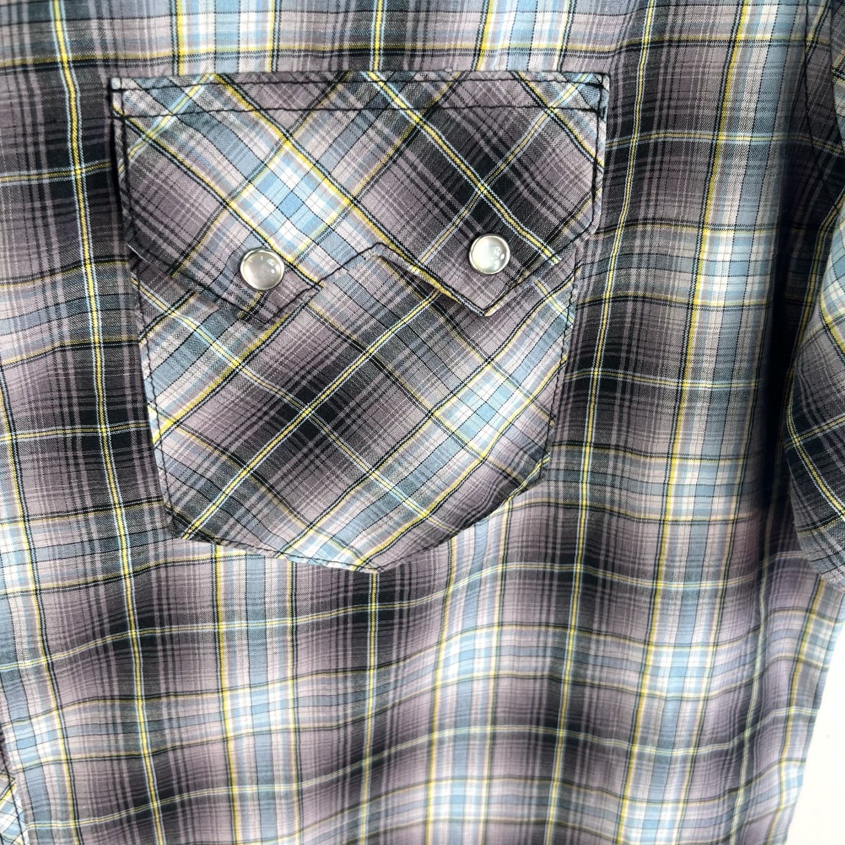 Wrangler VINTAGE Wrangler Western Plaid Shirt Mens XL Short Sleeve Gray/Blue Casual Workwear Western Theme Size US 36 / EU 52 - 4 Thumbnail