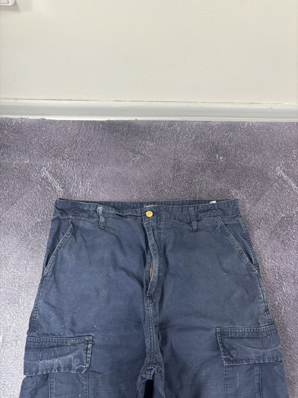 Carhartt Vintage Carhartt WIP Navy Y2K Hype Baggy Cargo Pants Size US 34 / EU 50 - 13 Thumbnail