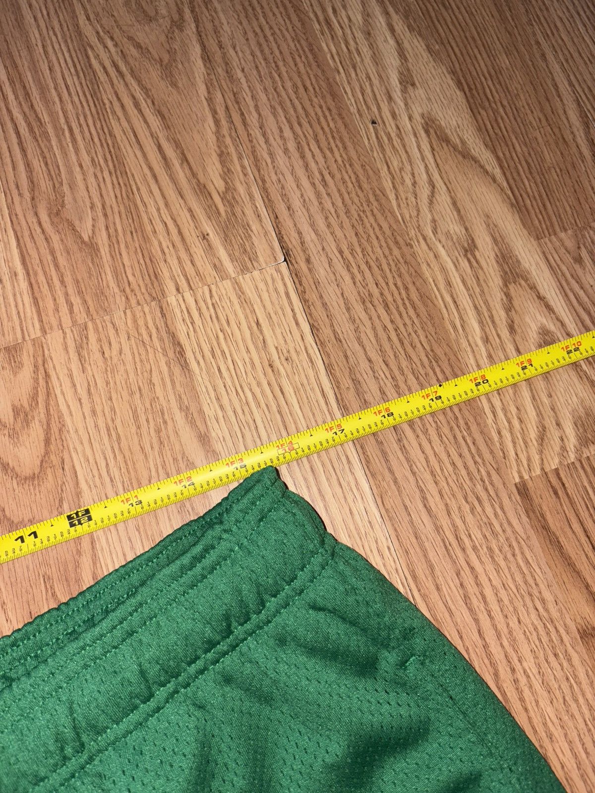 HIDDEN Hidden NY Limited Green PE Shorts Size US 30 / EU 46 - 7 Thumbnail