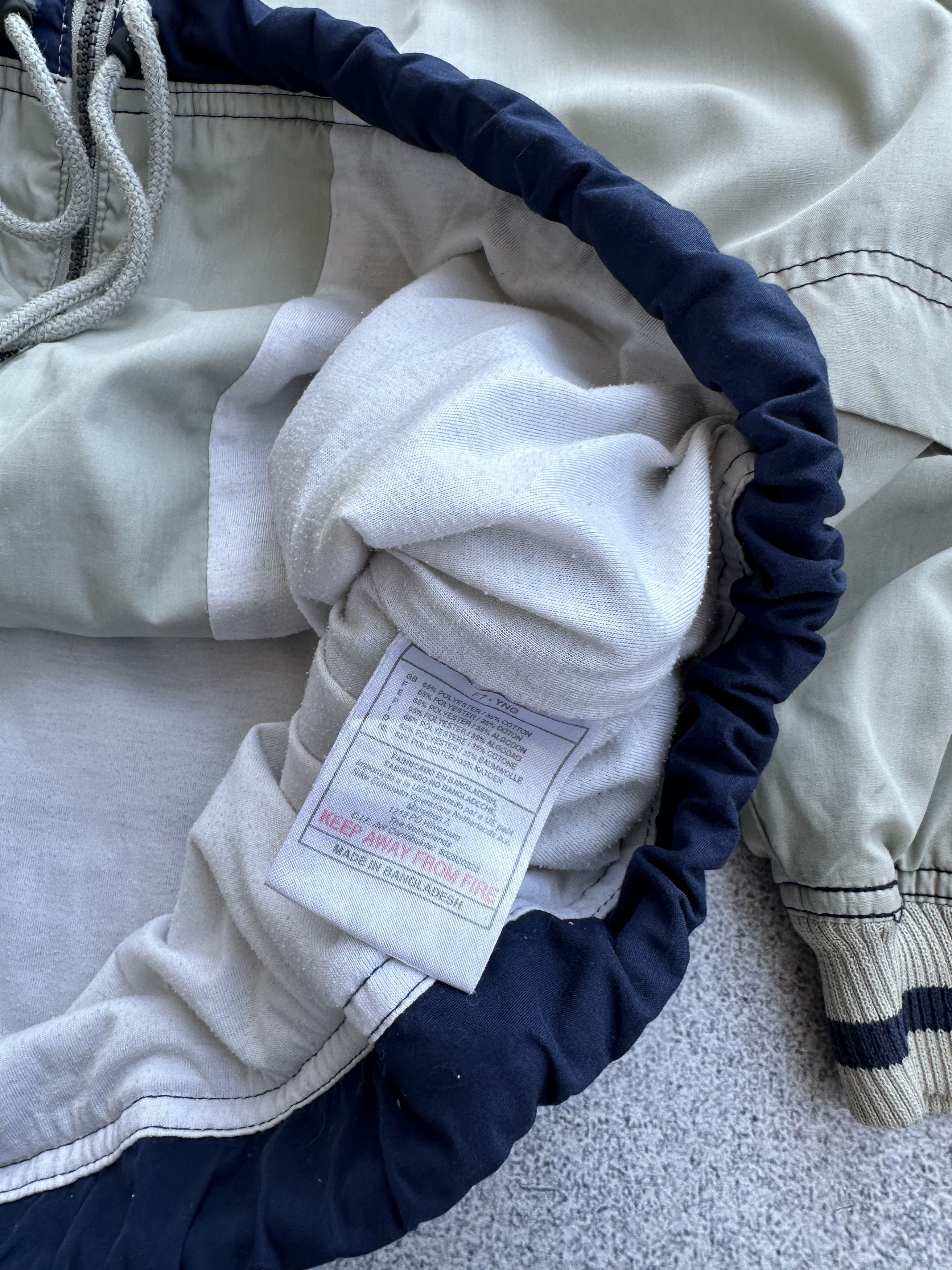 Nike × Vintage Nike Authentic Athletic Beige Vintage Track Jacket Size US L / EU 52-54 / 3 - 9 Thumbnail