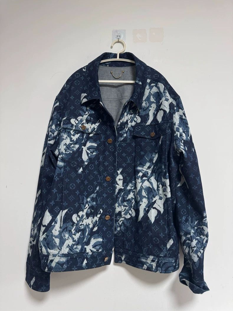 Louis Vuitton Stylish Blue Denim Jacket with Classic Pattern - dmc Size US XXL / EU 58 / 5 - 1 Thumbnail