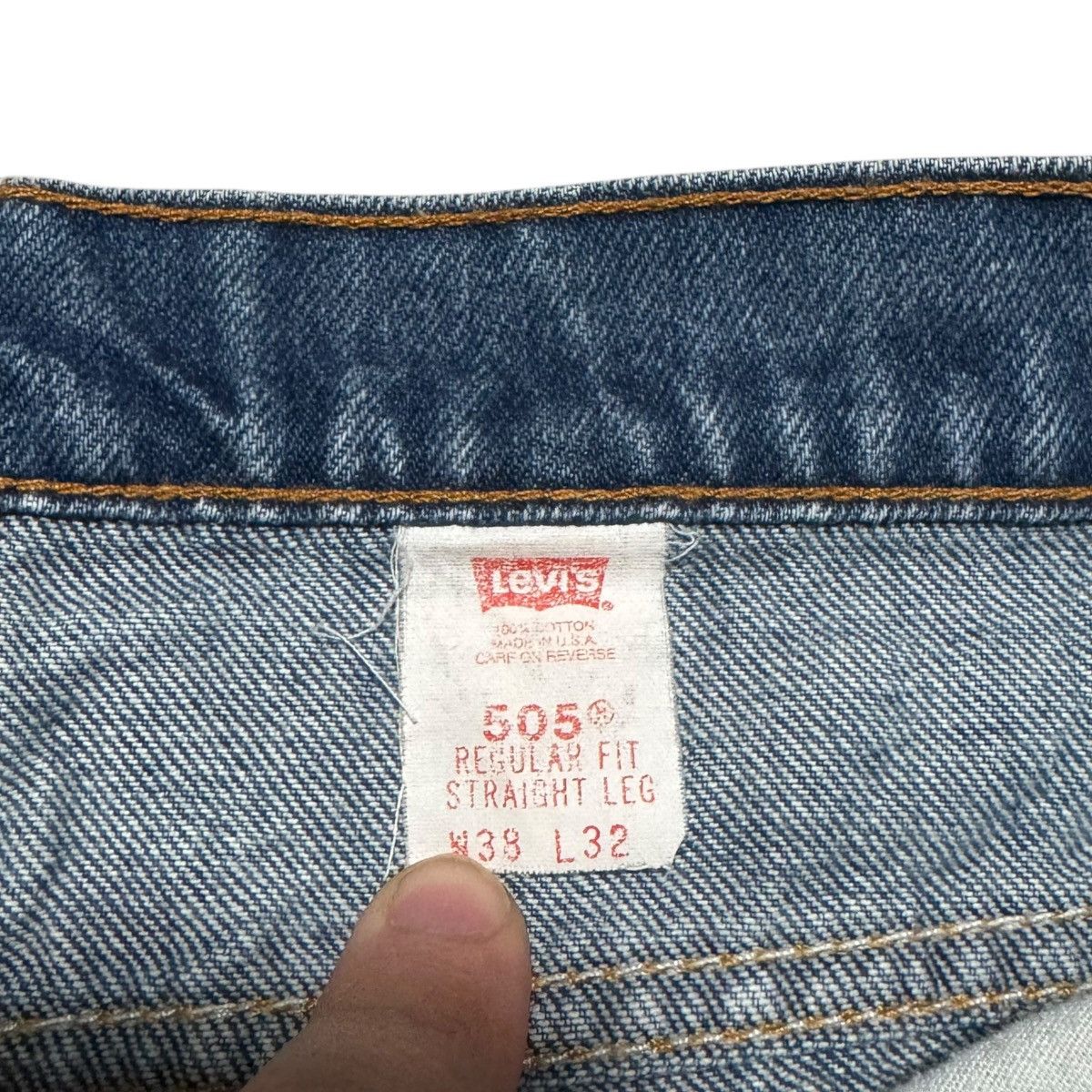 Levi's 1995 Levi's 505 Regular Fit Straight Leg Jeans 37x30.75 Size US 37 - 7 Thumbnail