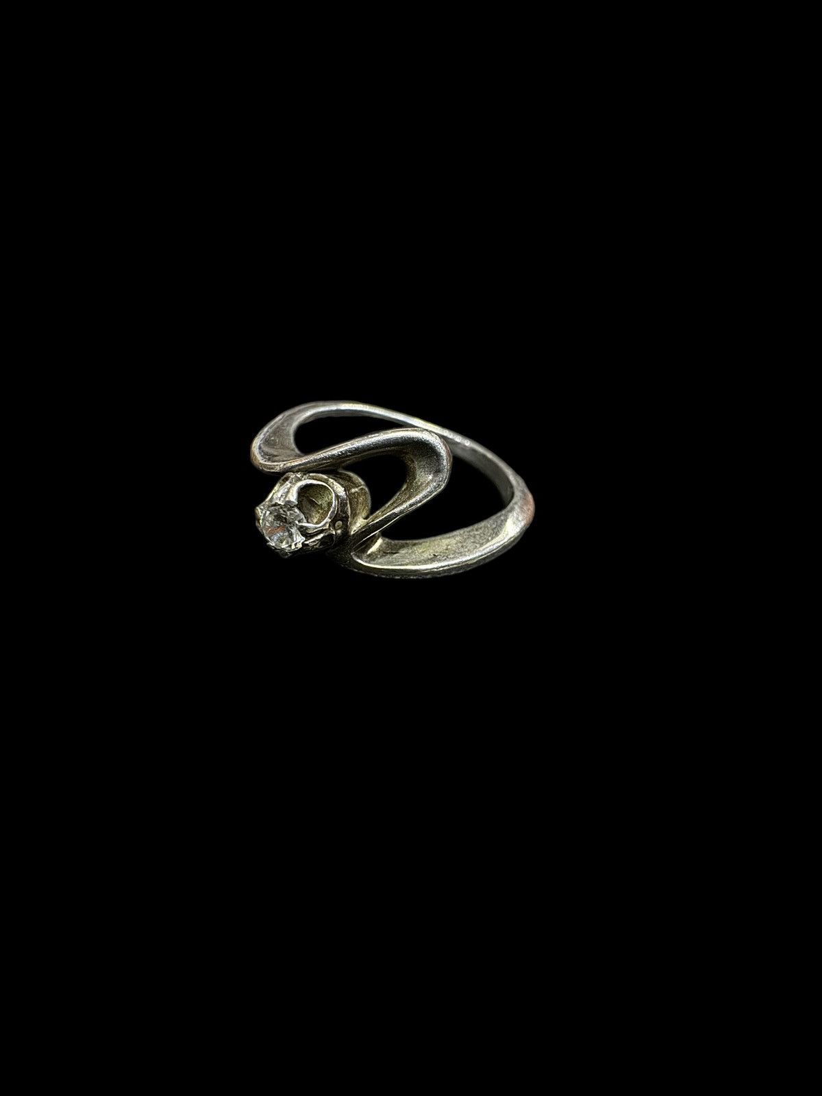 Jewelry × Sterling Silver CURVE STYLE DIAMOND RING Size ONE SIZE - 1 Thumbnail