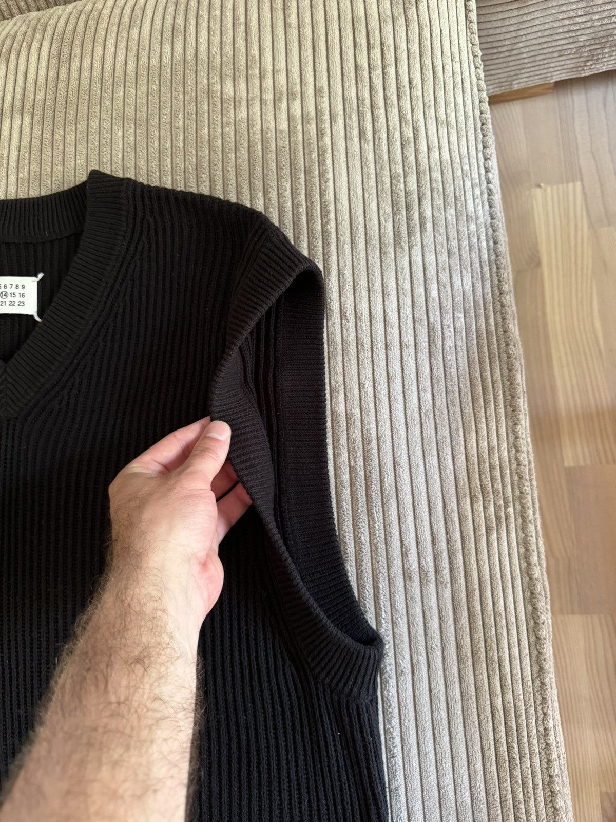 AMAZING Margiela V-Neck Ribbed Cotton Vest Margiela マルジェラ