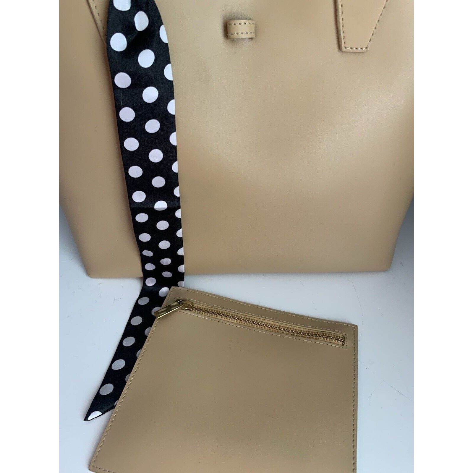 Barneys New York Barneys New York Leather Purse Beige Tote Bag Soft Leather Size ONE SIZE - 5 Thumbnail