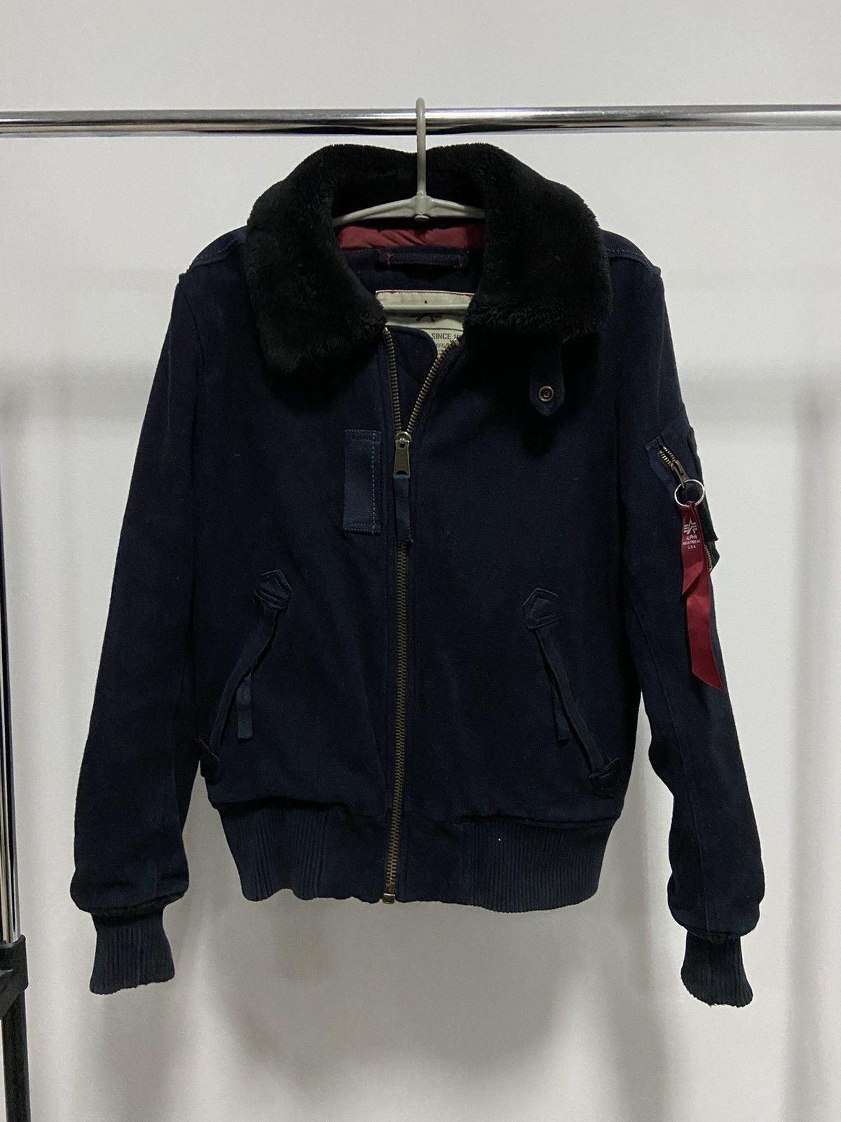 Alpha Industries × Vintage Alpha industries bomber zip red stripe fur collar vintage Size US S / EU 44-46 / 1 - 1 Thumbnail