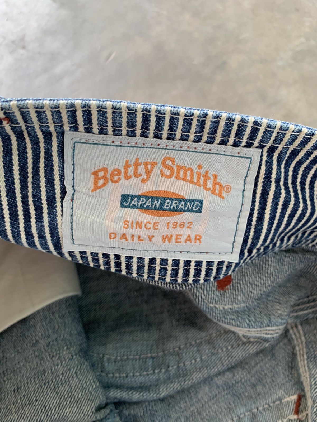 Japanese Brand Betty smith carpenter flare jeans with buckle back Size 32" / US 10 / IT 46 - 9 Thumbnail