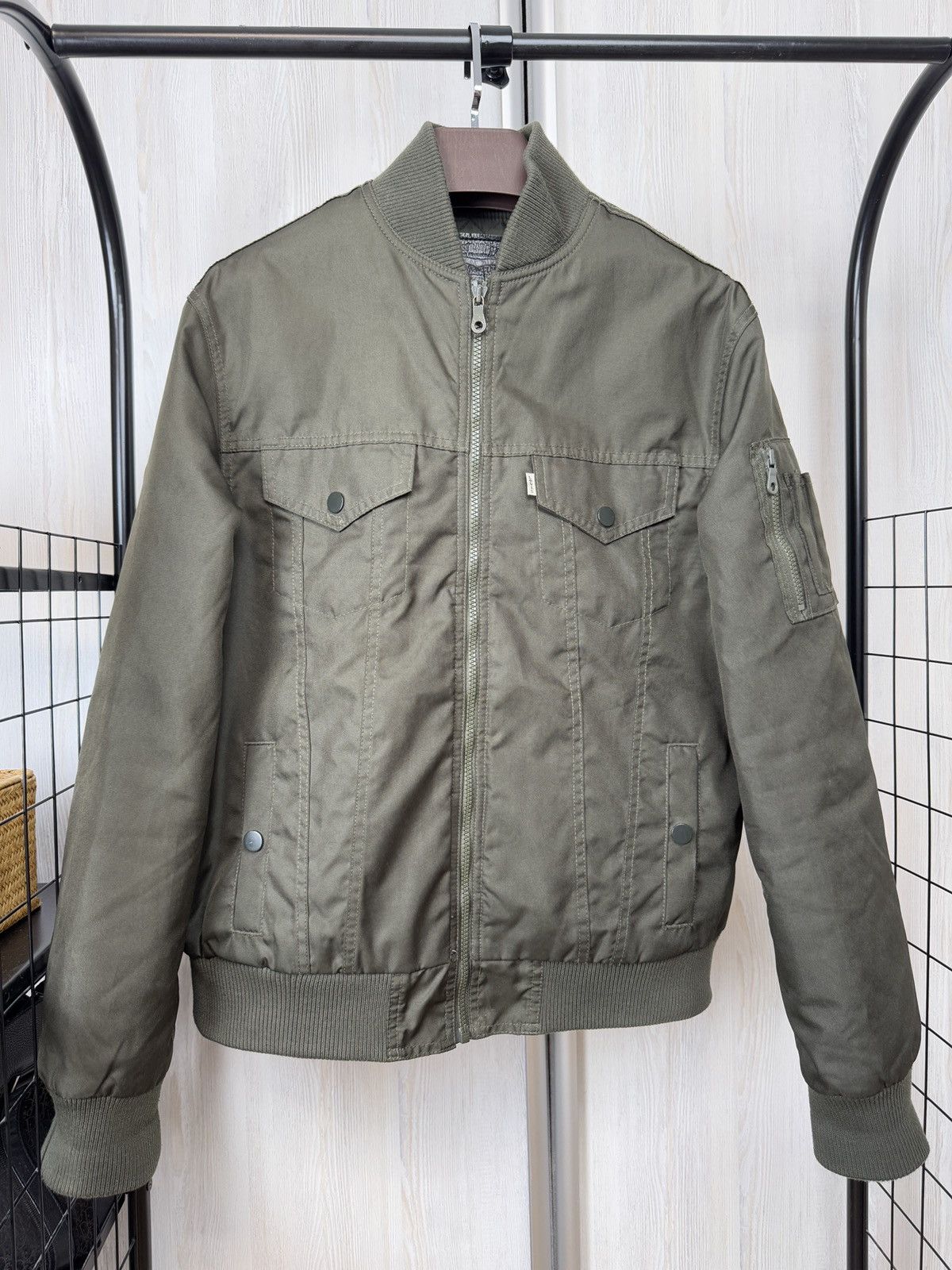 Levi's Levi’s vintage khaki green military utility bomber jacket Size US L / EU 52-54 / 3 - 4 Thumbnail