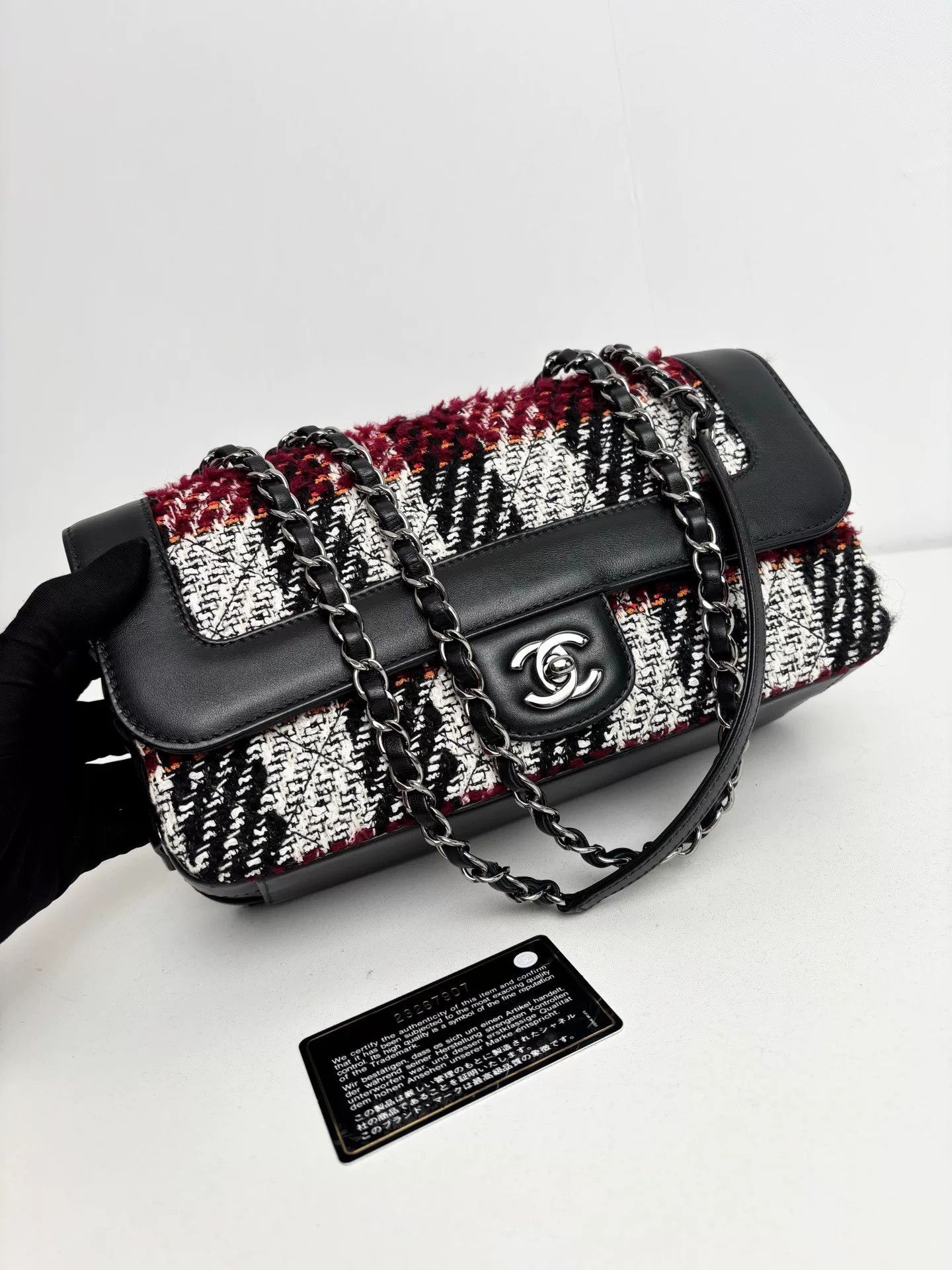 Chanel Pre-loved Bag Very good condition Size ONE SIZE - 1 Thumbnail