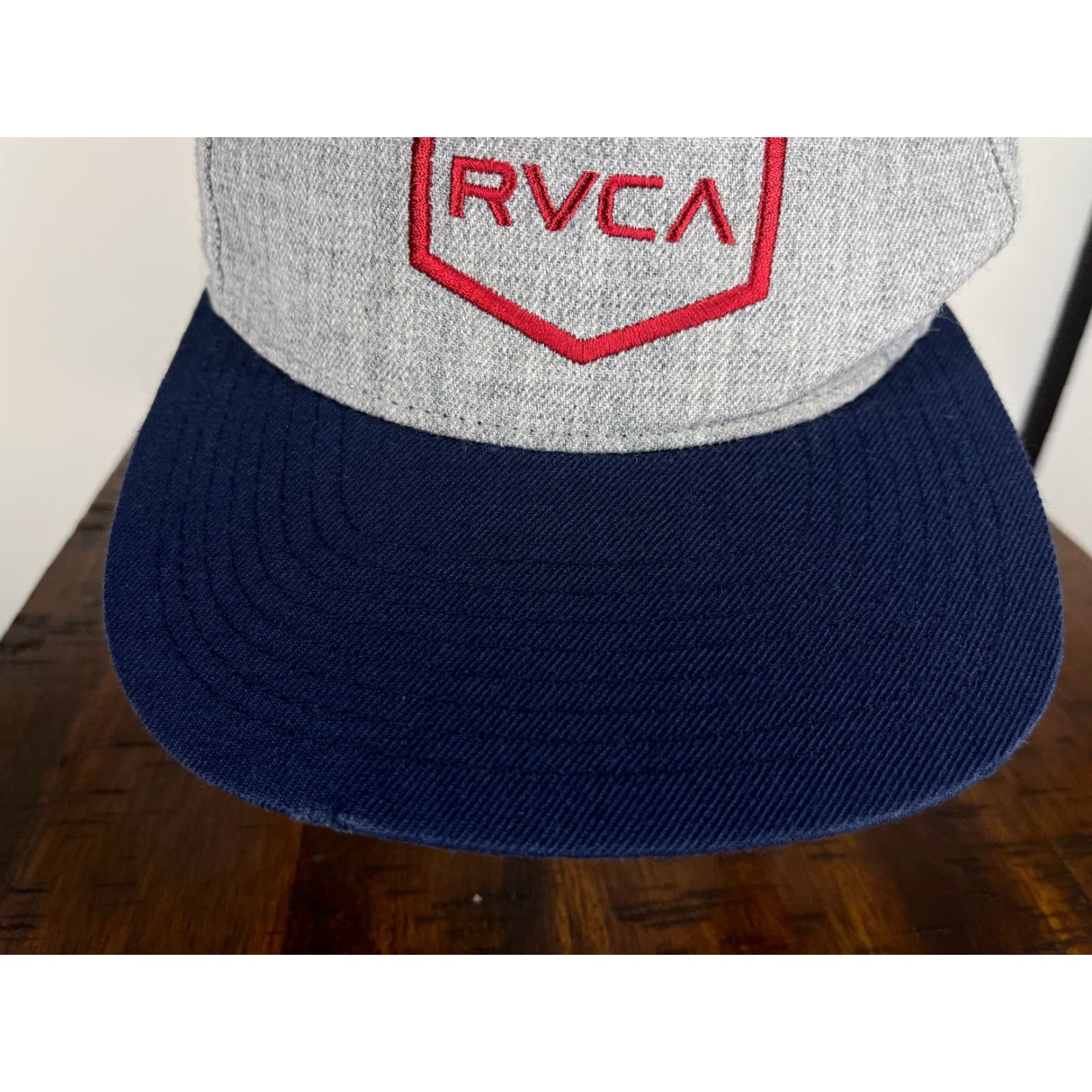 RVCA RVCA Hat Snap Back Adult One Size Gray Blue Red Wool Blend Twill Casual 90s Beach Mens Size ONE SIZE - 3 Thumbnail