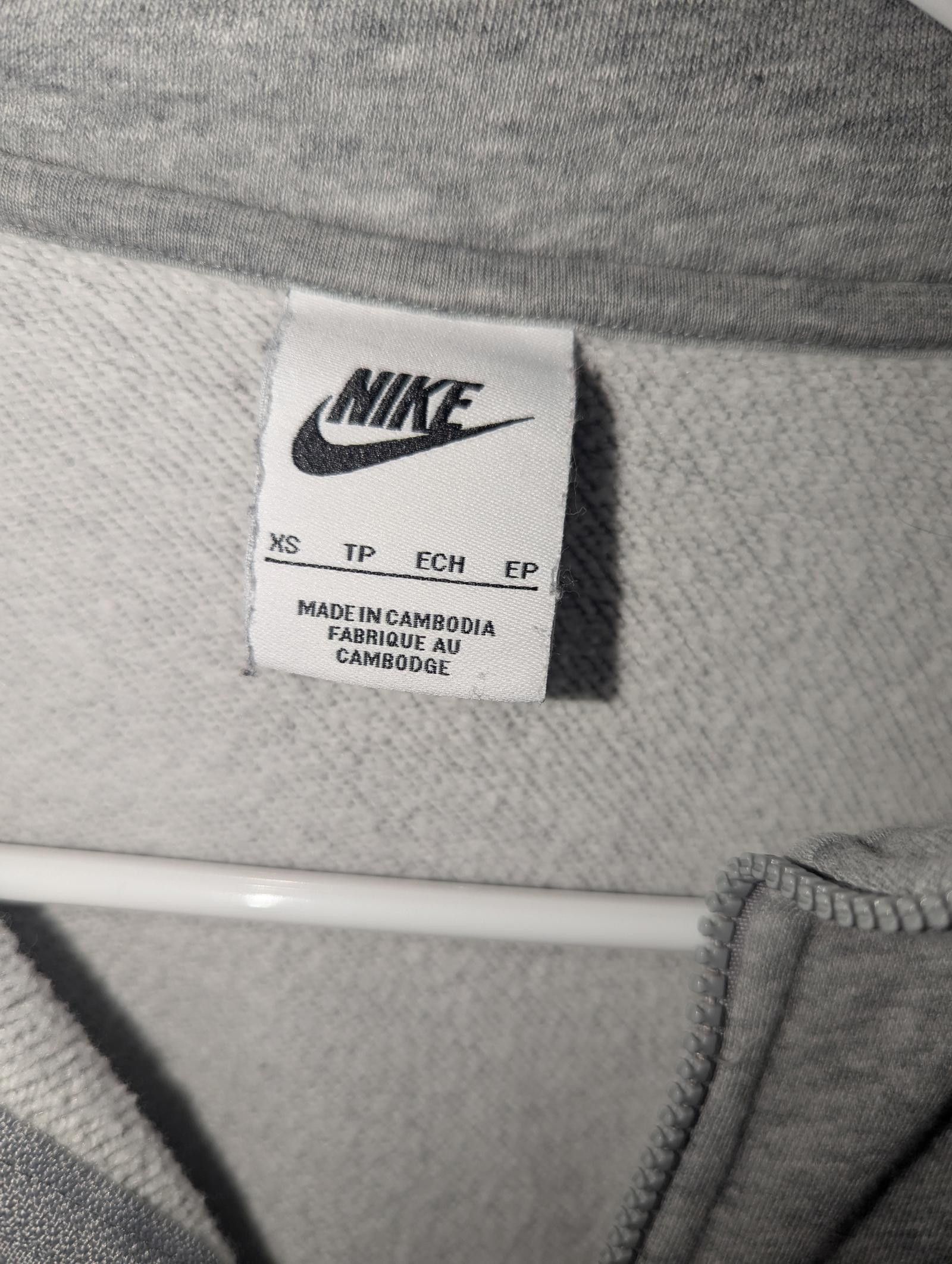 Nike Vintage Nike Women's Gray Quarter-Zip Sweatshirt Size XS Size XS / US 0-2 / IT 36-38 - 5 Thumbnail